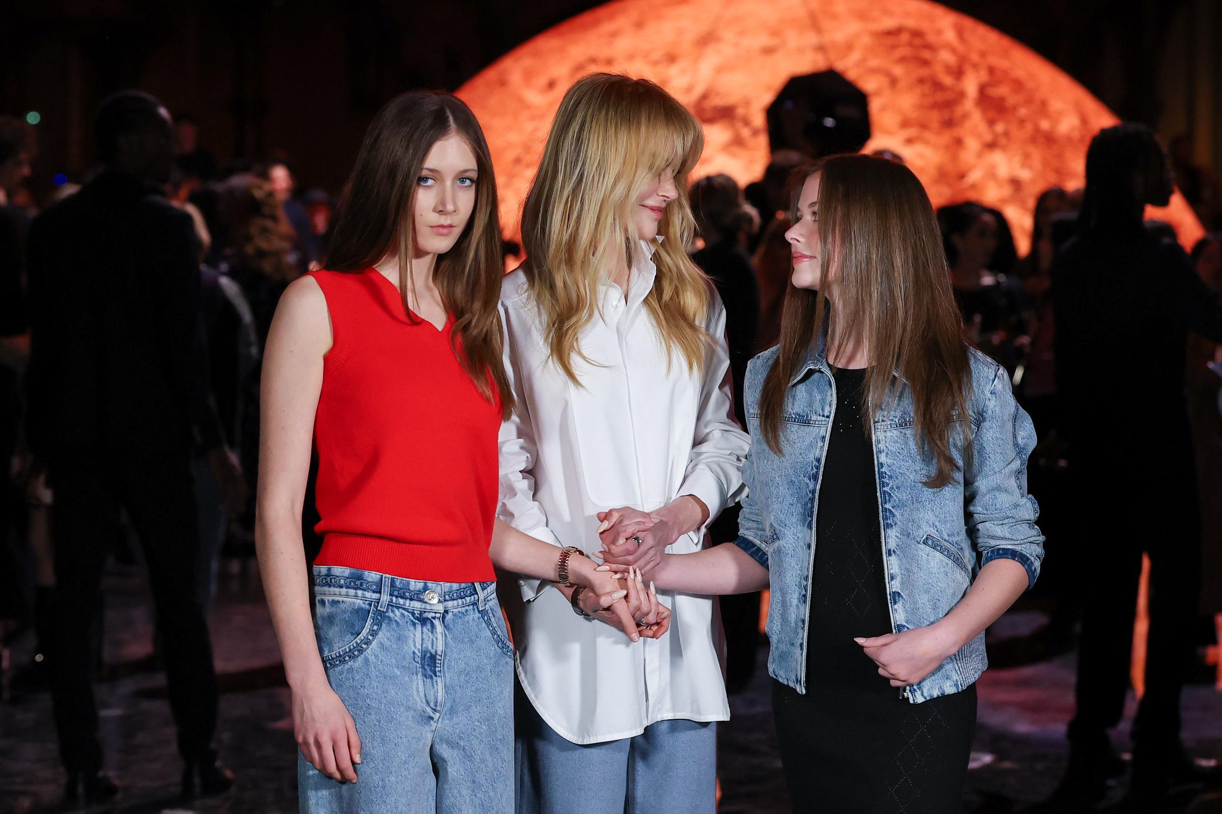 (L-R) Sunday Rose Kidman Urban, Nicole Kidman, and Faith Margaret Kidman-Urban attend the Chanel Womenswear Spring/Summer 2026 show as part of Paris Fashion Week on October 6, 2025, in Paris, France. | Source: Getty Images