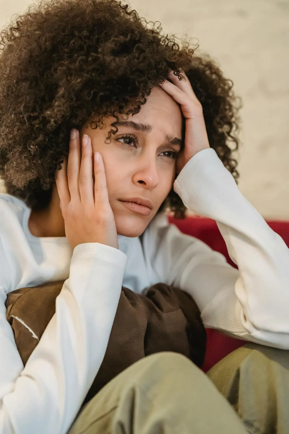 A sad woman deep in her thought | Source: Pexels