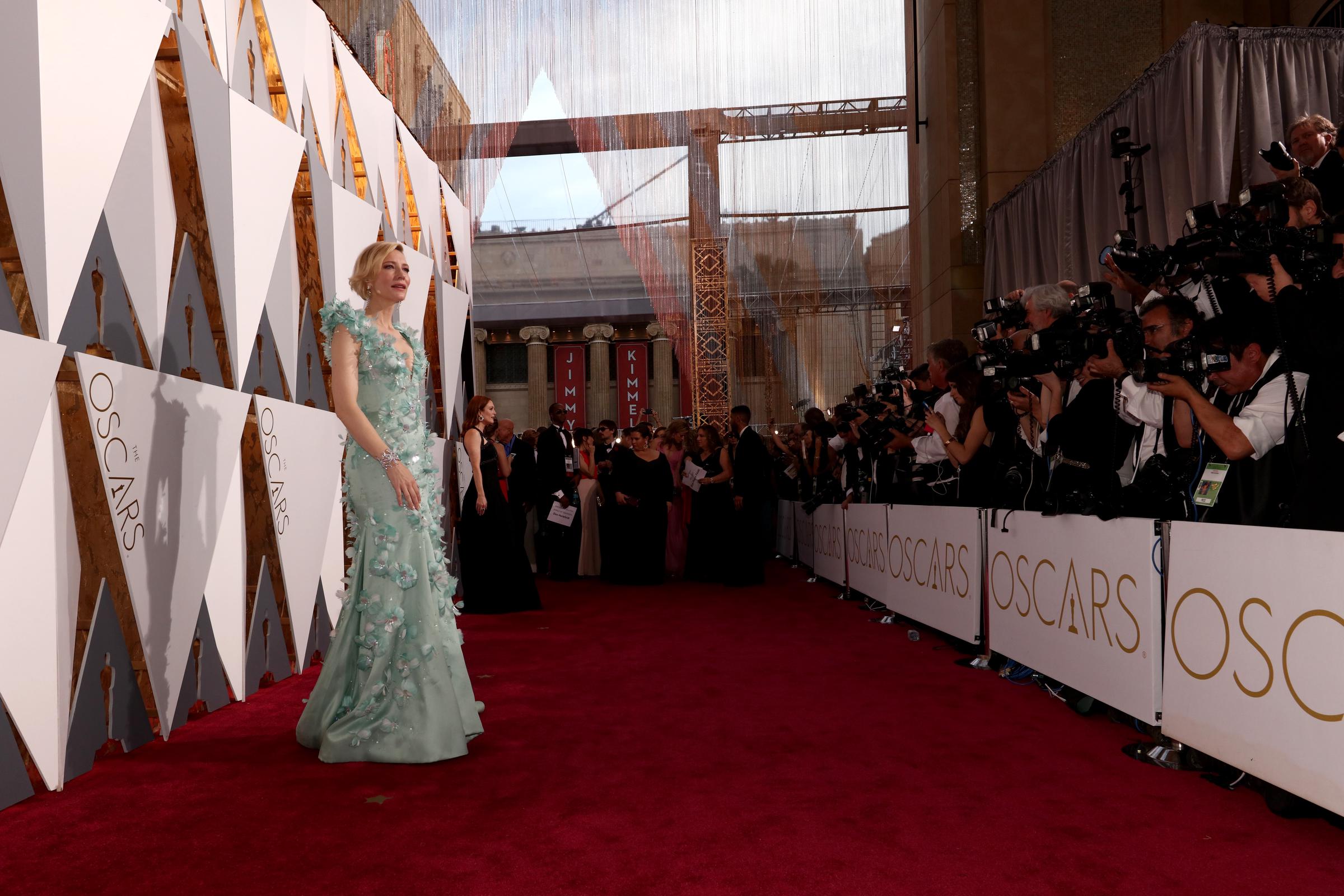 Cate Blanchett attends the 88th Annual Academy Awards at Hollywood & Highland Center on February 28, 2016 in Hollywood, California. | Source: Getty Images