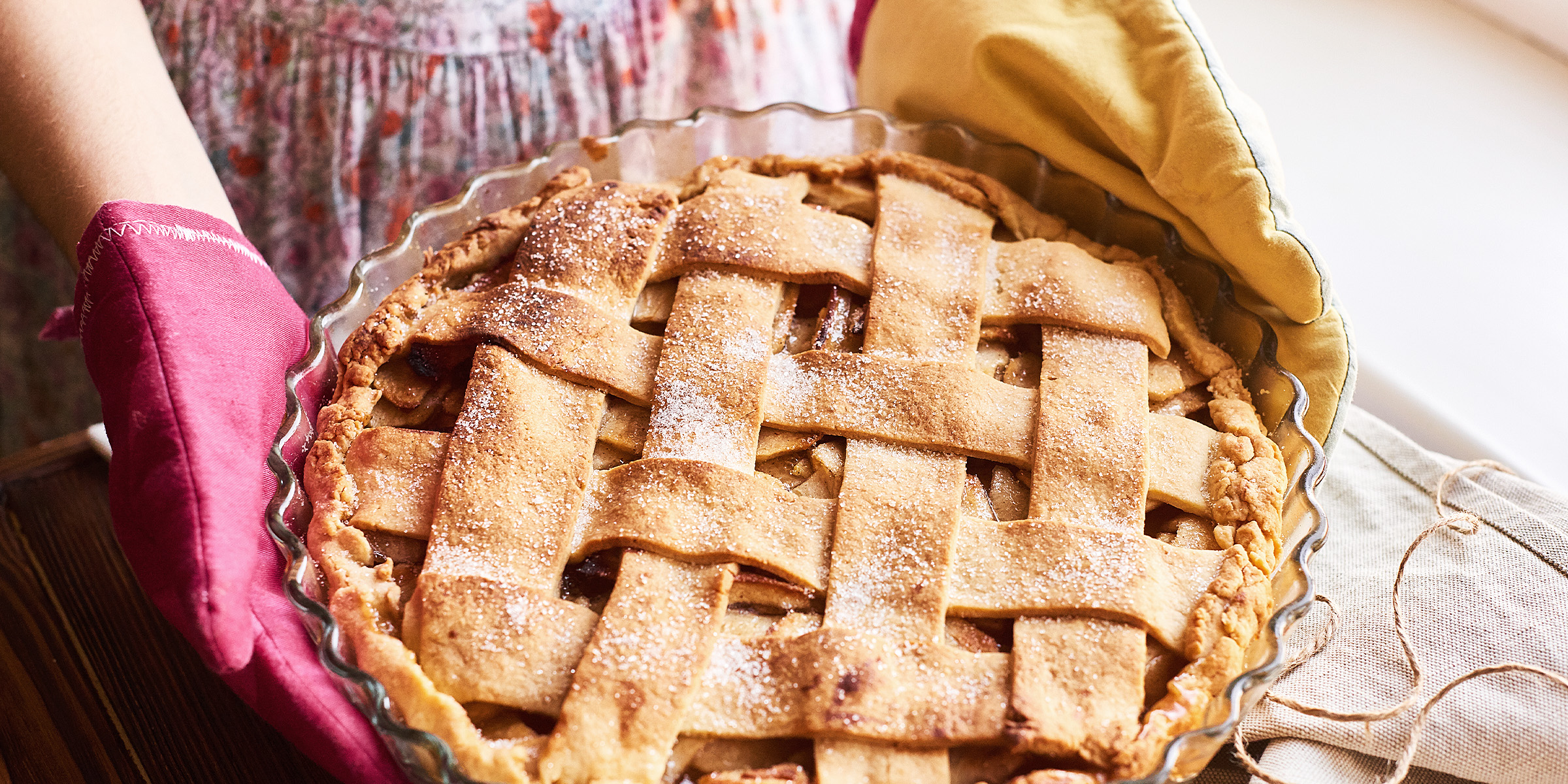 Someone holding a freshly baked pie | Source: Shutterstock