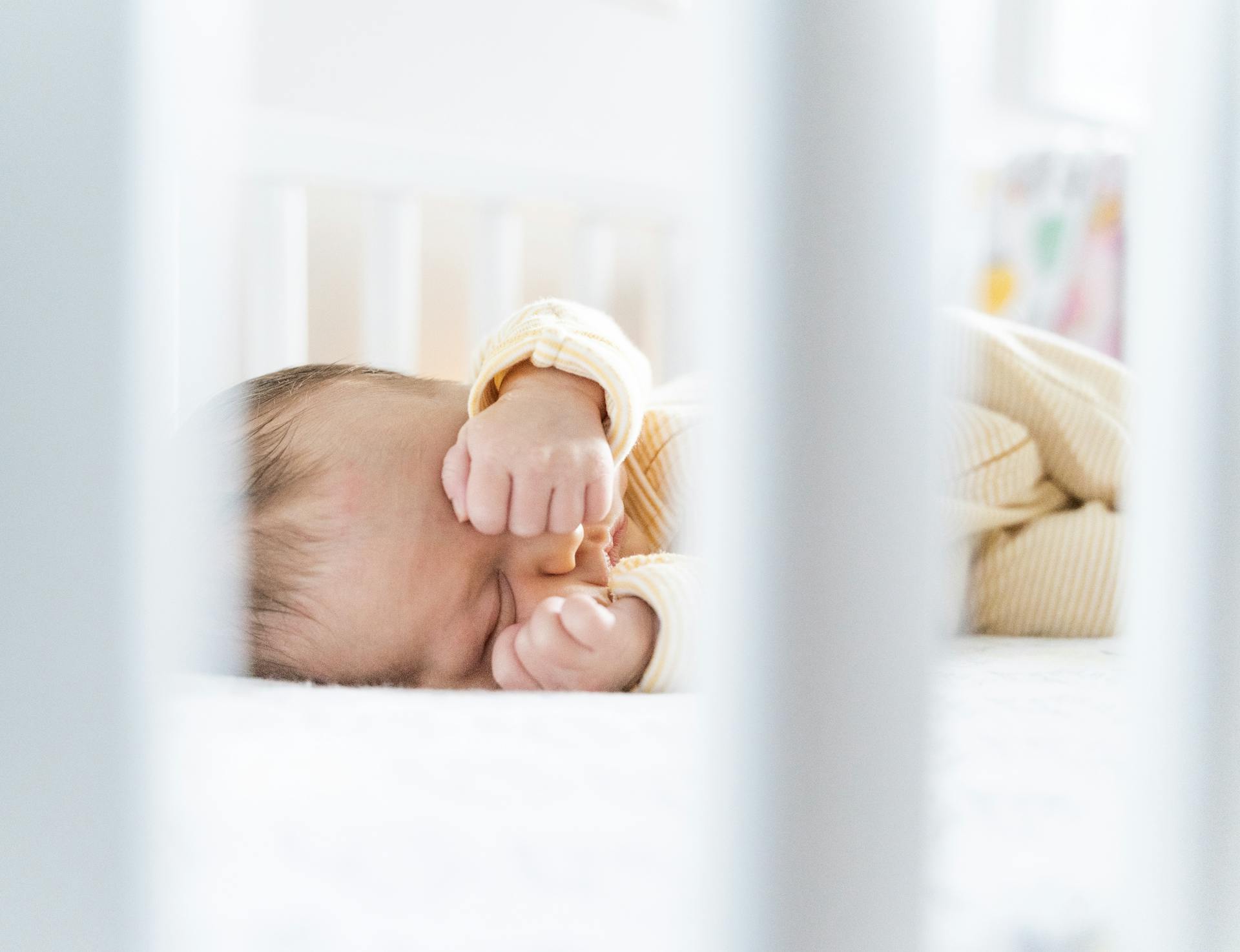 A baby in a crib | Source: Pexels