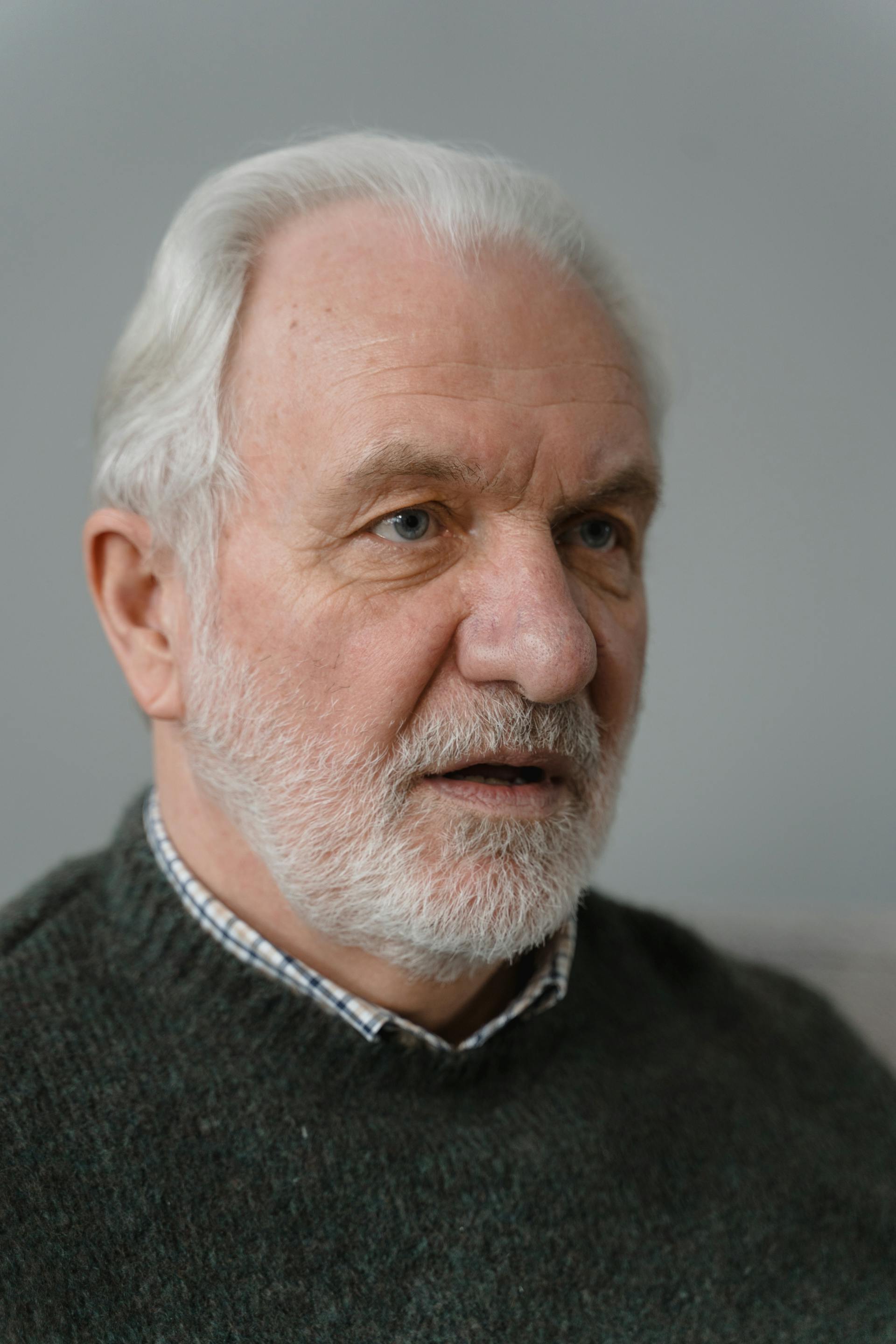 An elderly man | Source: Pexels
