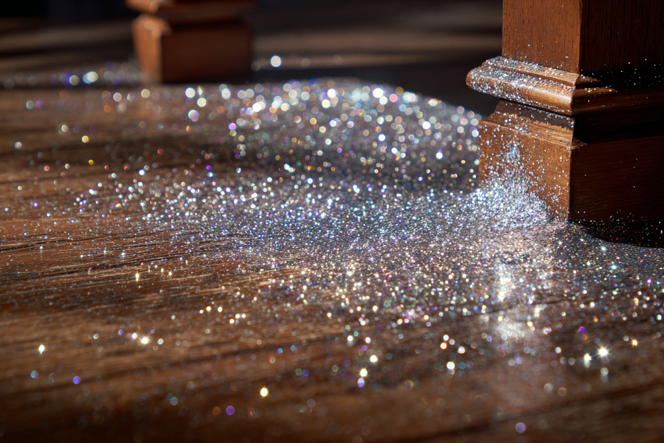 Silver glitter on the floor | Source: Midjourney