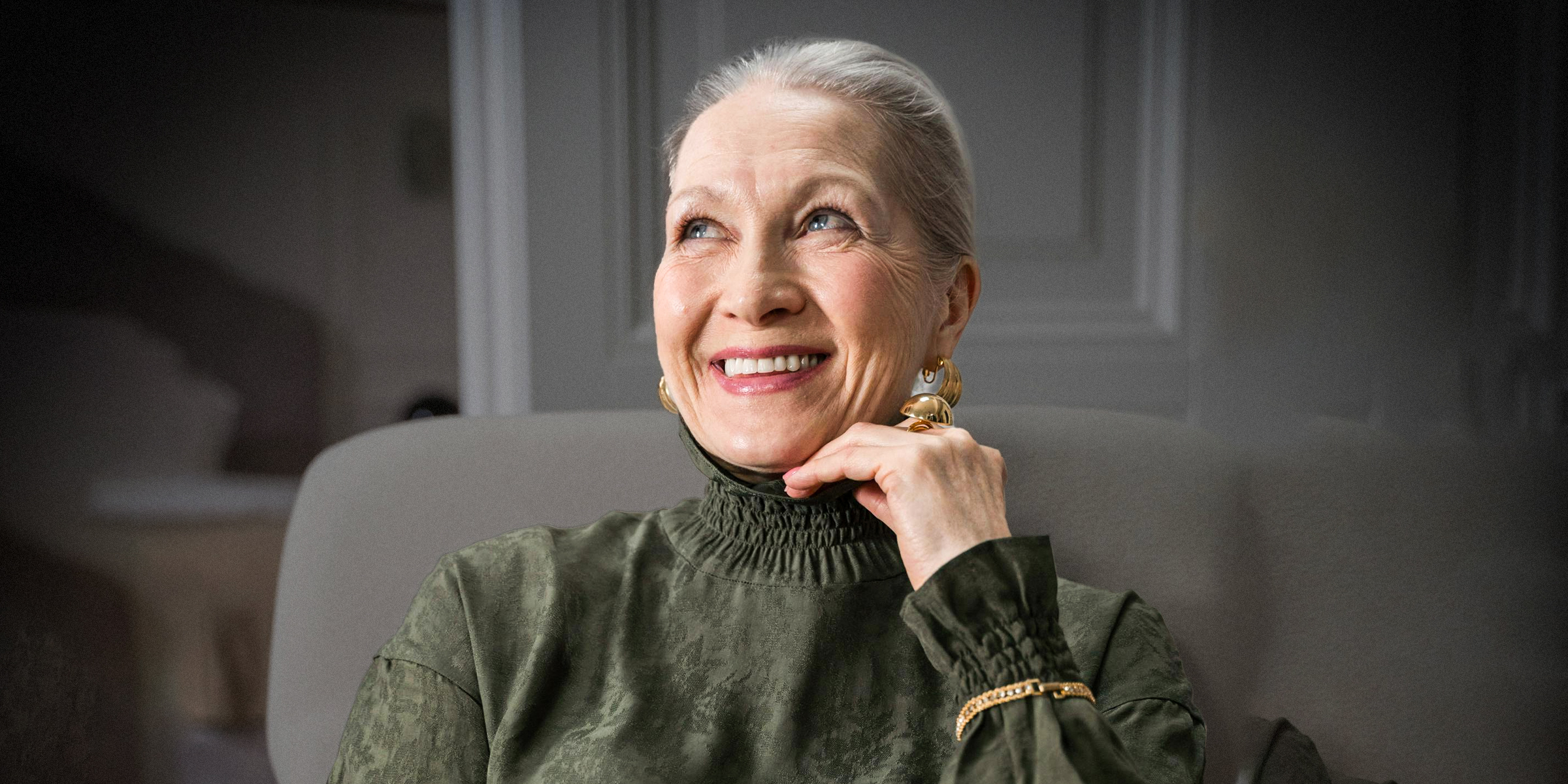 A smiling elderly woman | Source: Pexels
