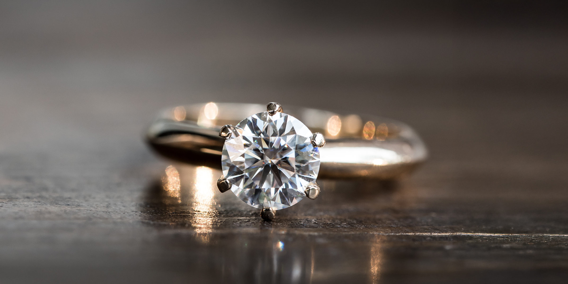 An engagement ring | Source: Shutterstock