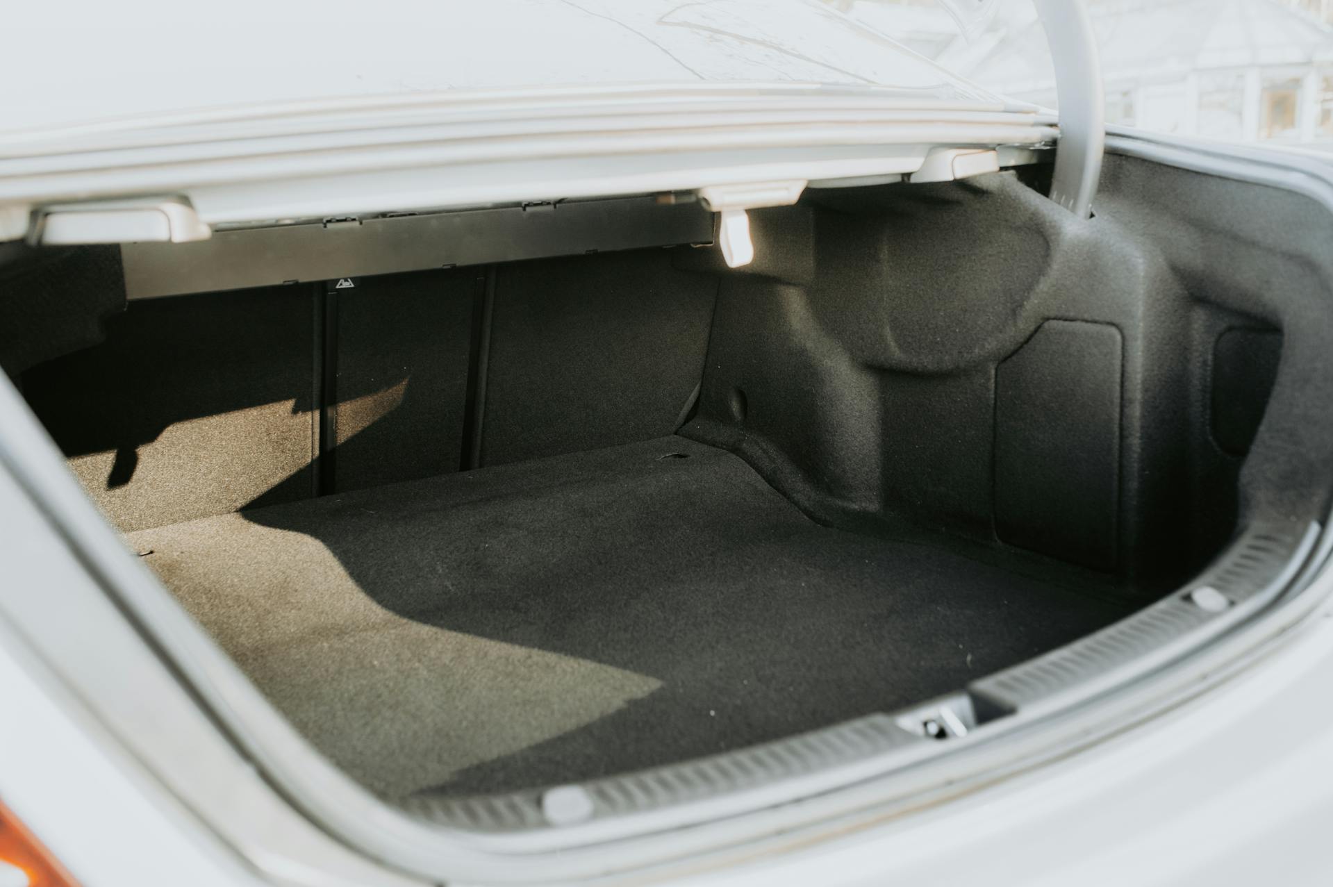 An empty car trunk | Source: Pexels