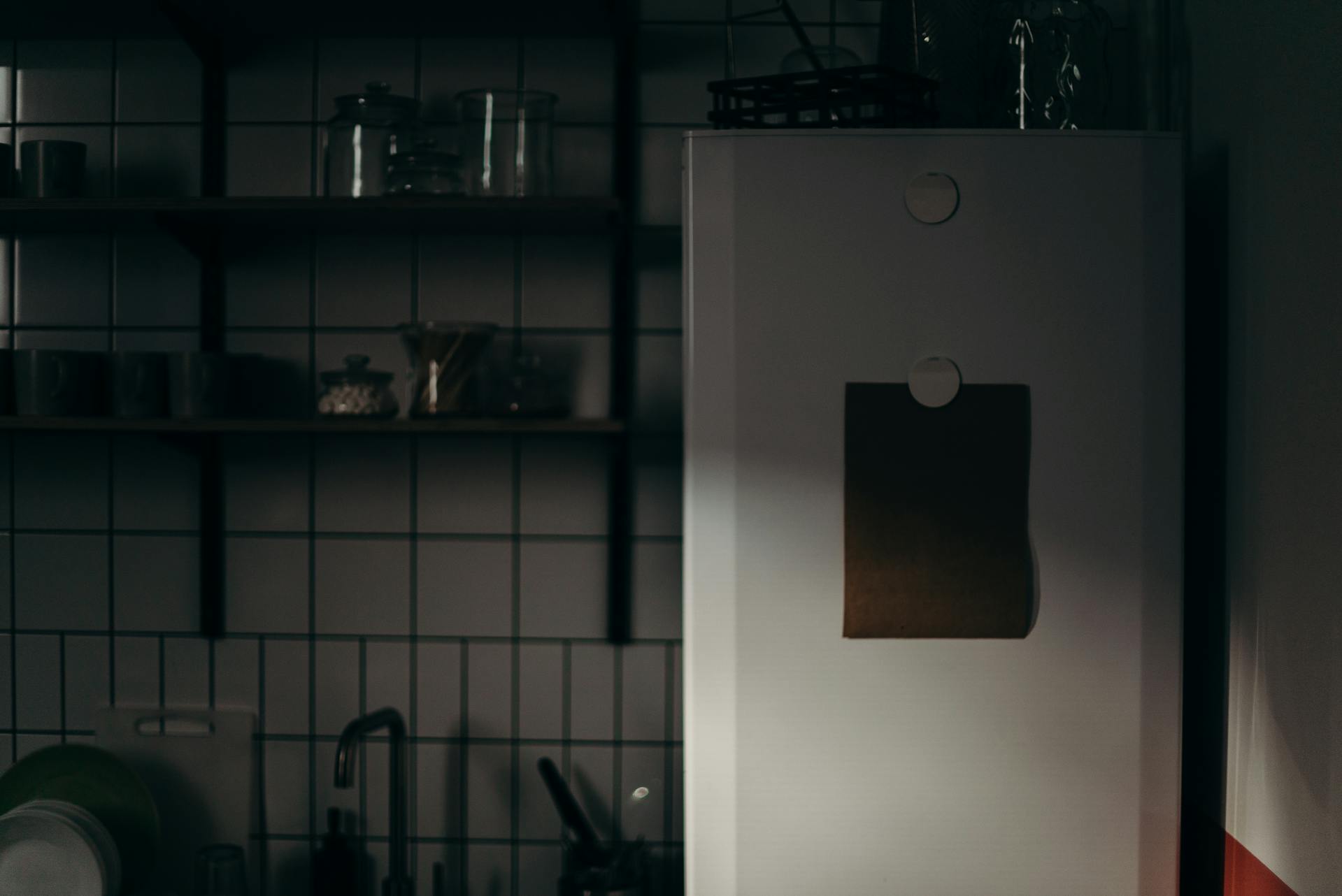 A refrigerator | Source: Pexels
