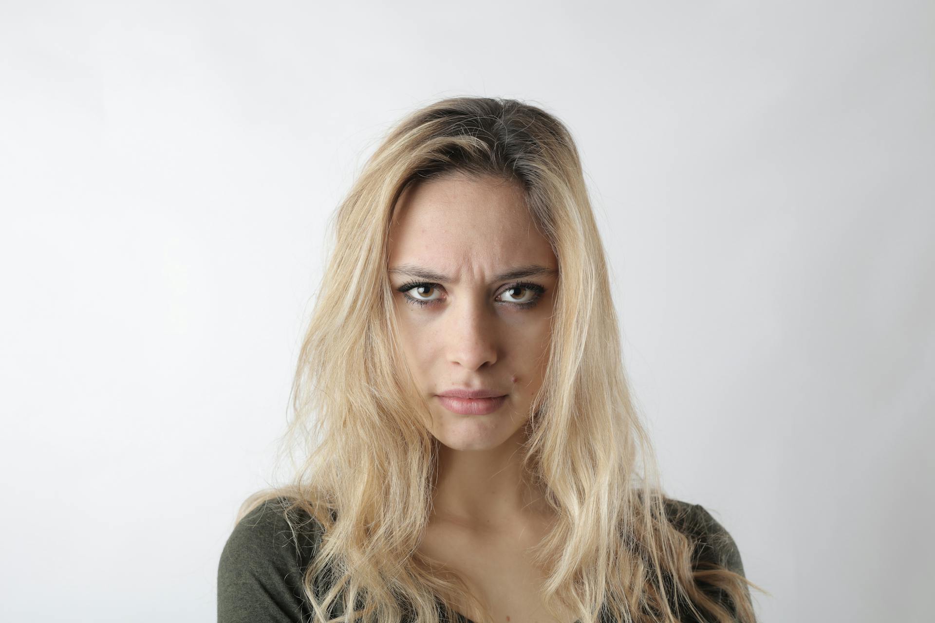 My Stepfather Told My Mom She Didn't Need Pretty Clothes Anymore – It Was His Biggest Mistake 16 An angry but determined woman | Source: Pexels