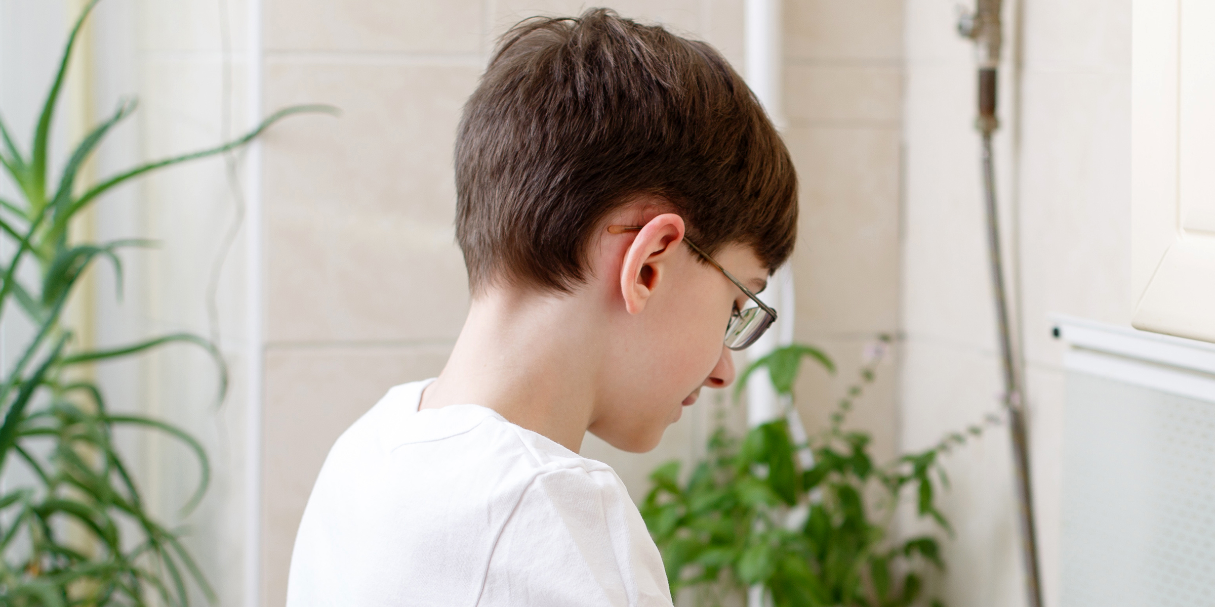 A teen boy | Source: Shutterstock