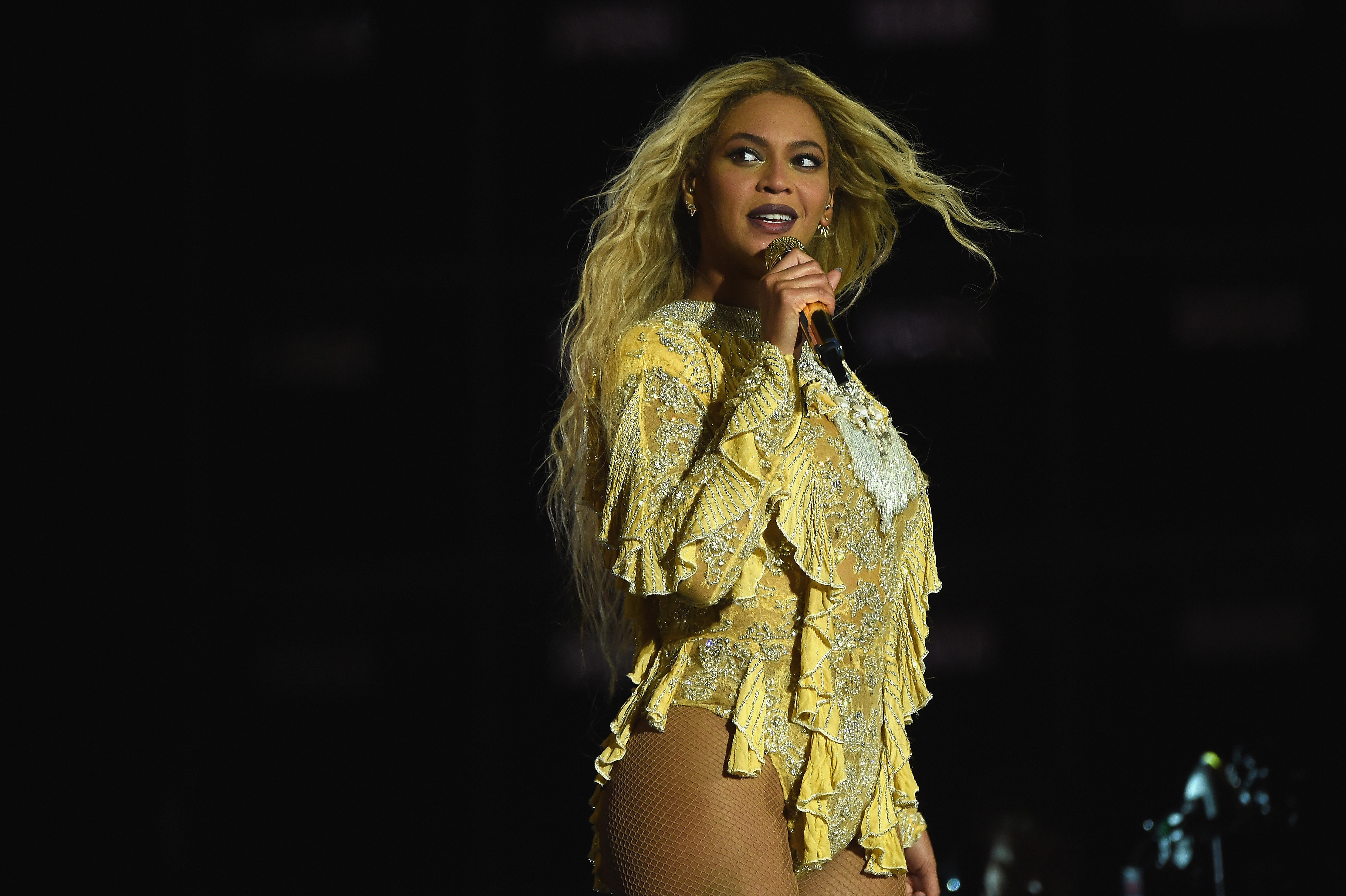 Beyonce performs on stage during closing night of "The Formation World Tour" at MetLife Stadium on October 7, 2016 in New Jersey. | Source: Getty Images