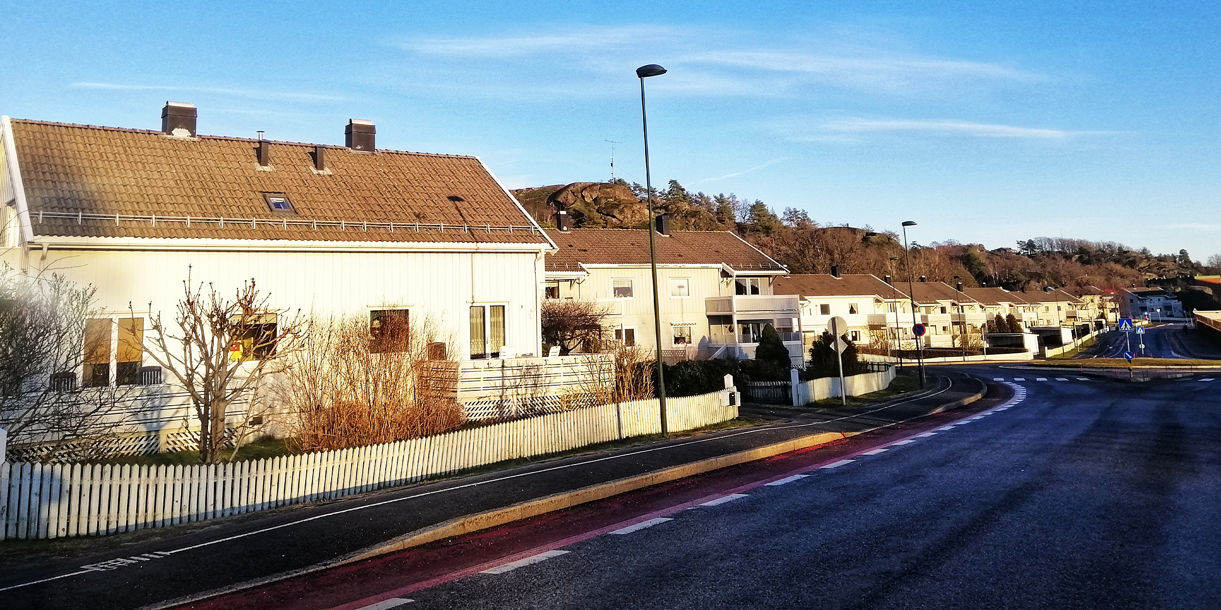 Houses in a neighborhood | Source: Freepik