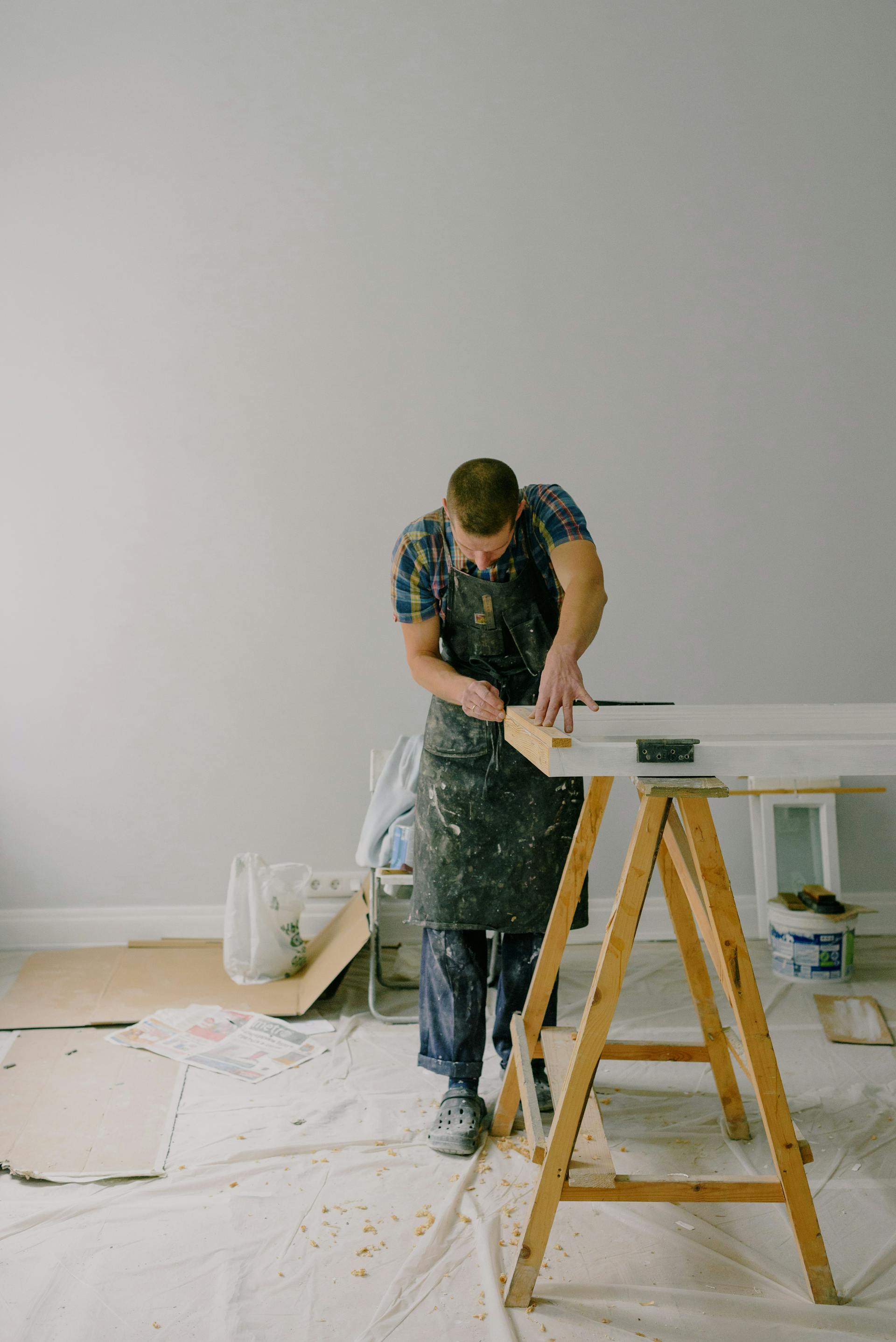 A carpenter at work | Source: Pexels