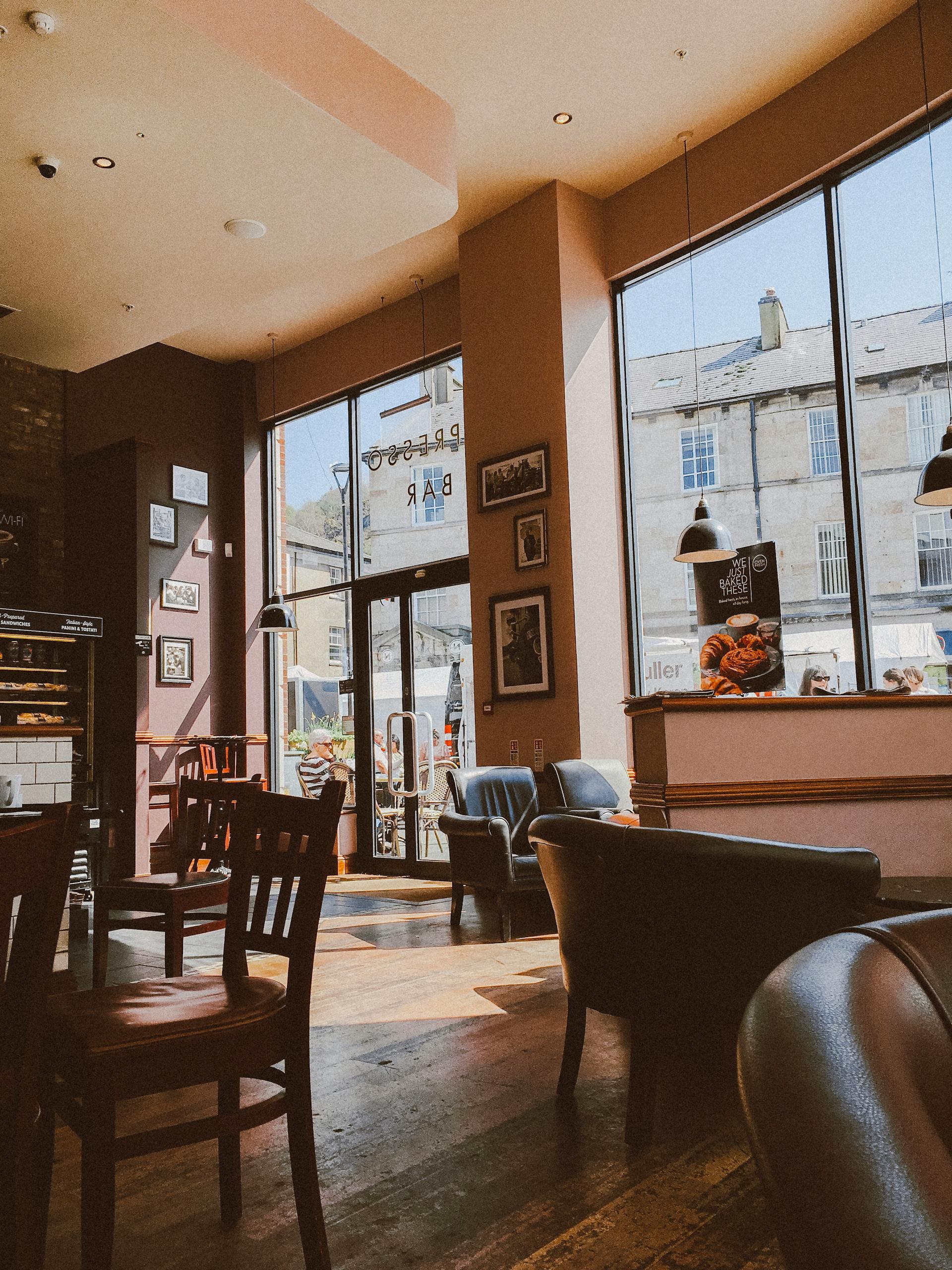 An empty coffee shop | Source: Pexels