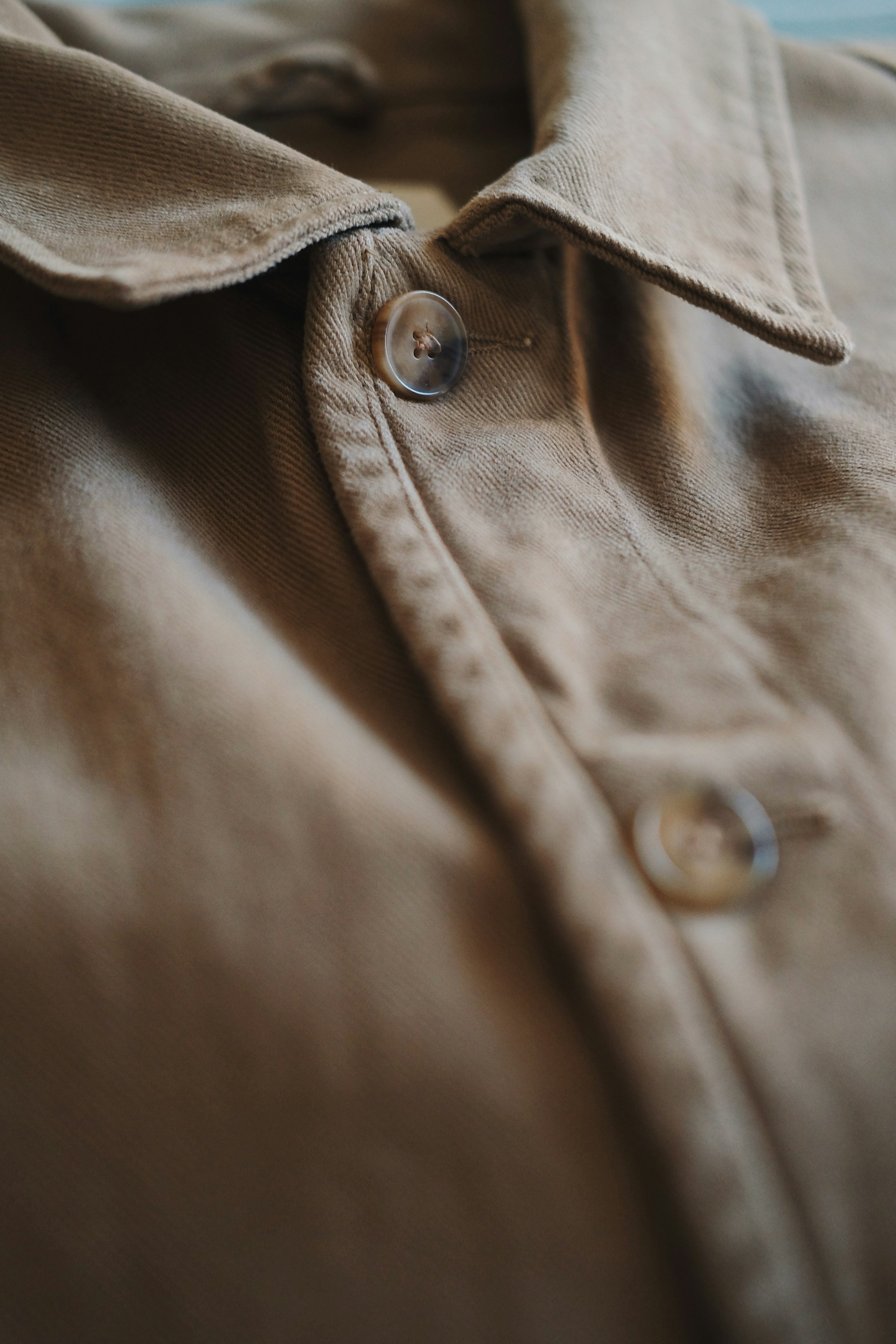 A button-up shirt | Source: Unsplash