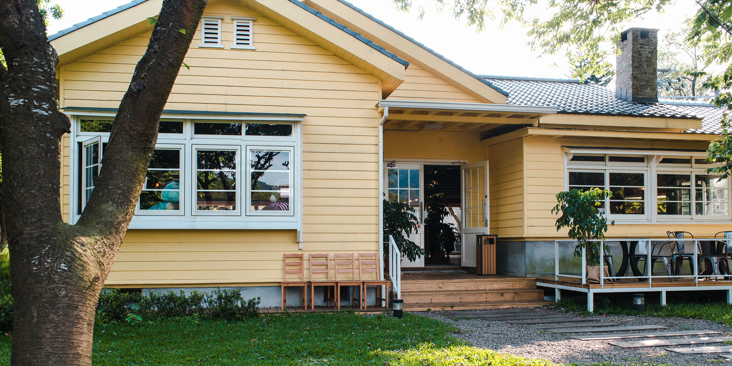 A suburban family home | Source: Shutterstock