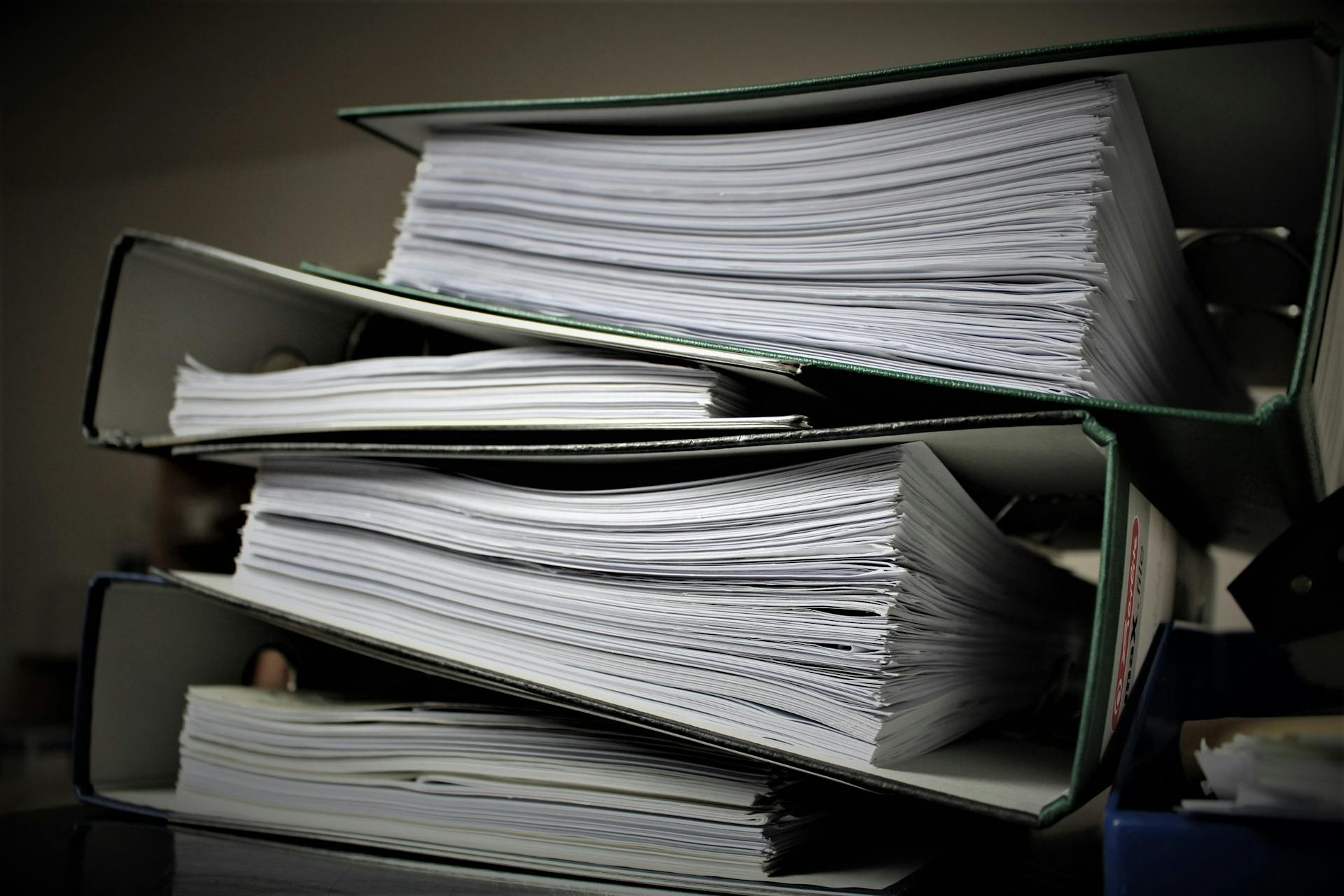 Binders full of paperwork | Source: Pexels