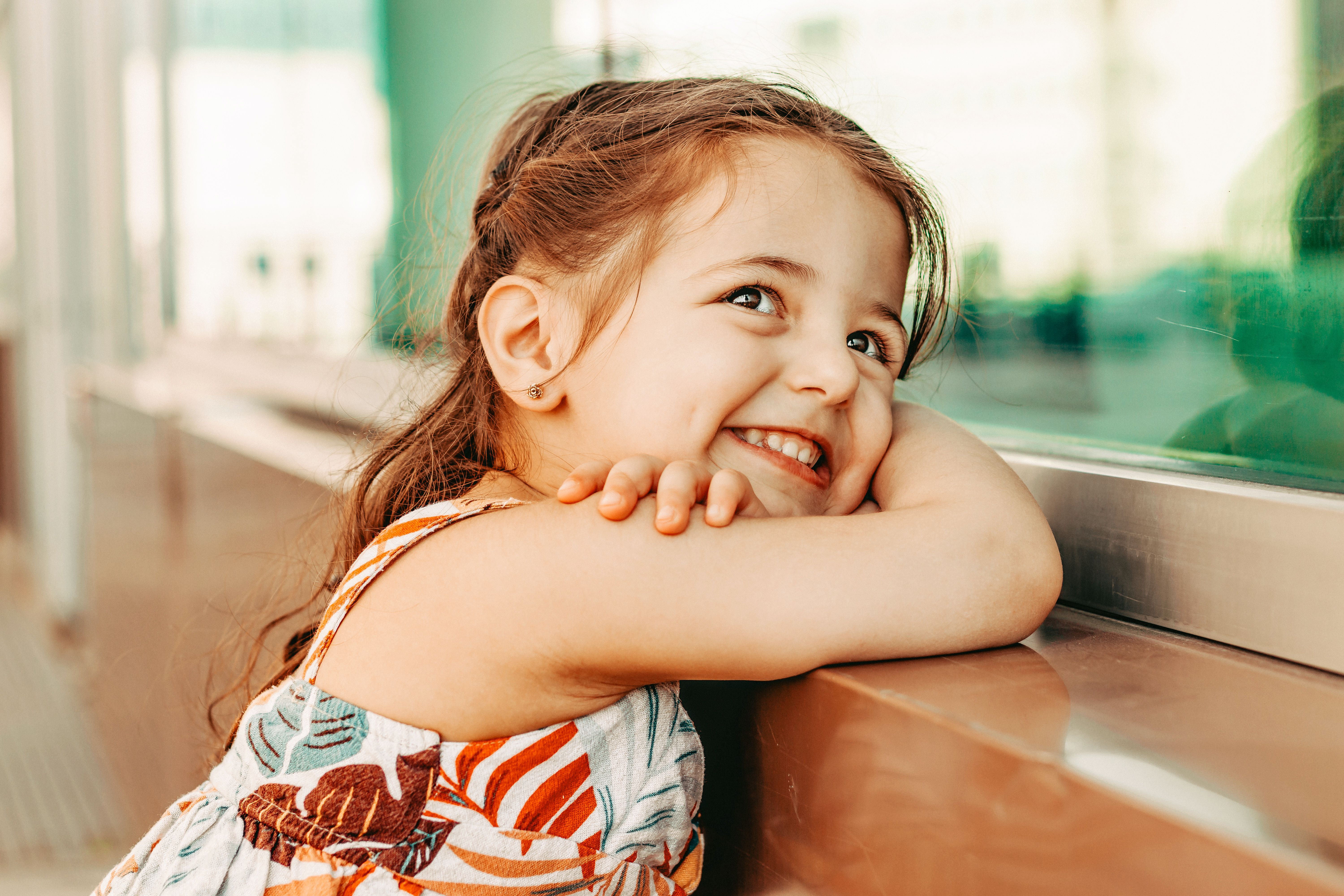A smiling little girl | Source: Pexels