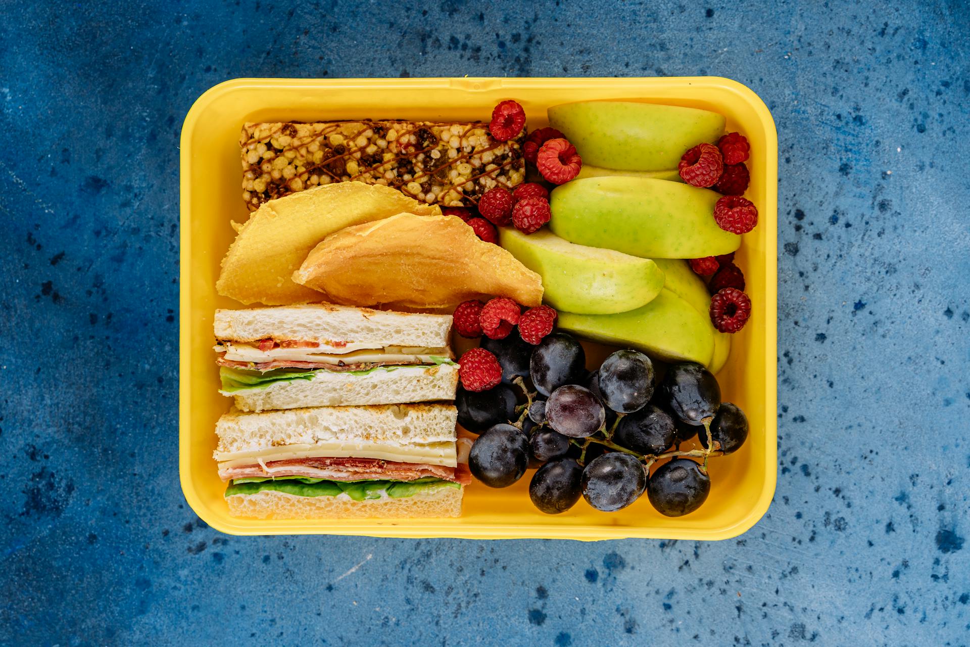 A lunch box | Source: Pexels