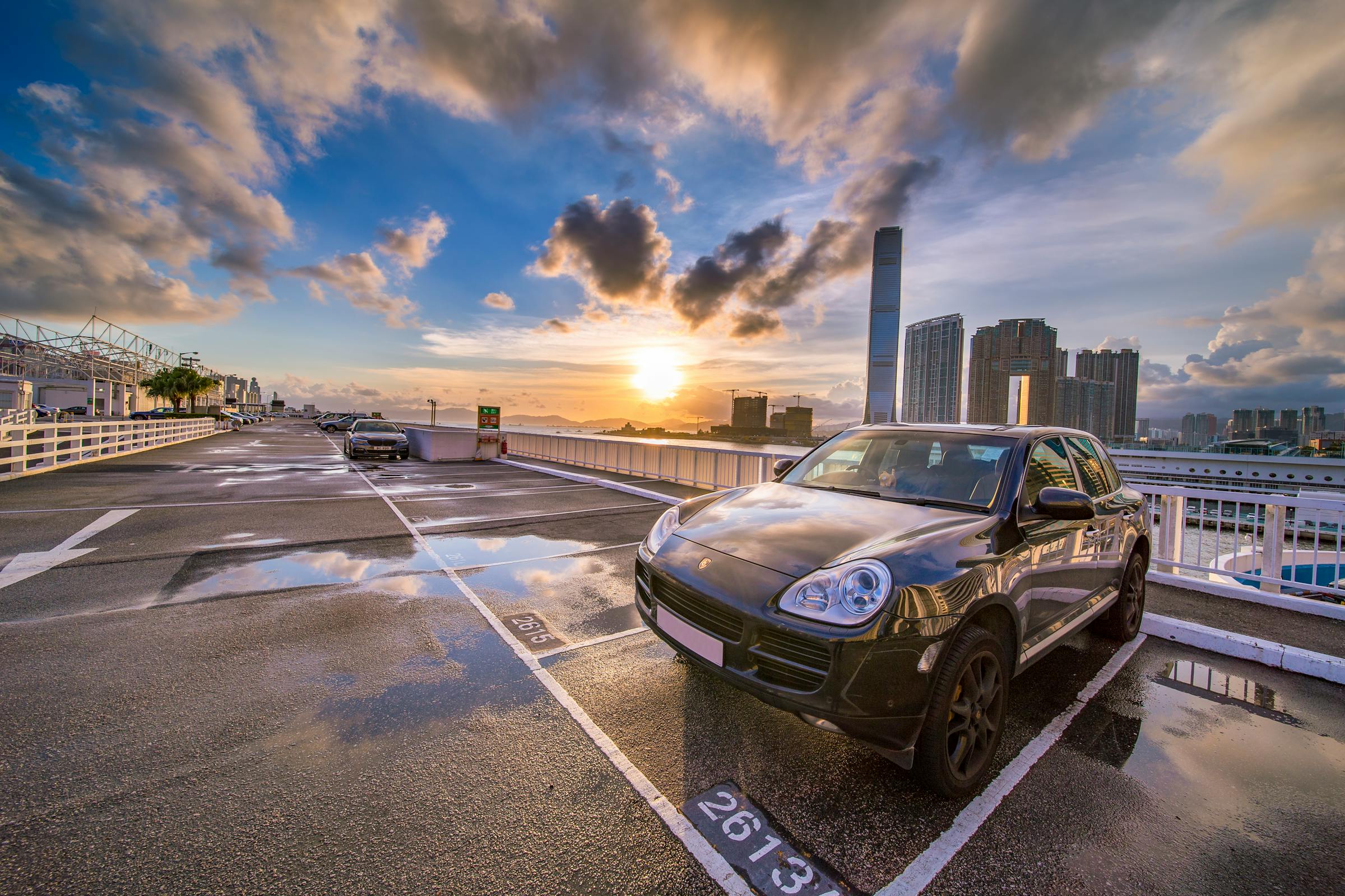 A parking lot | Source: Pexels