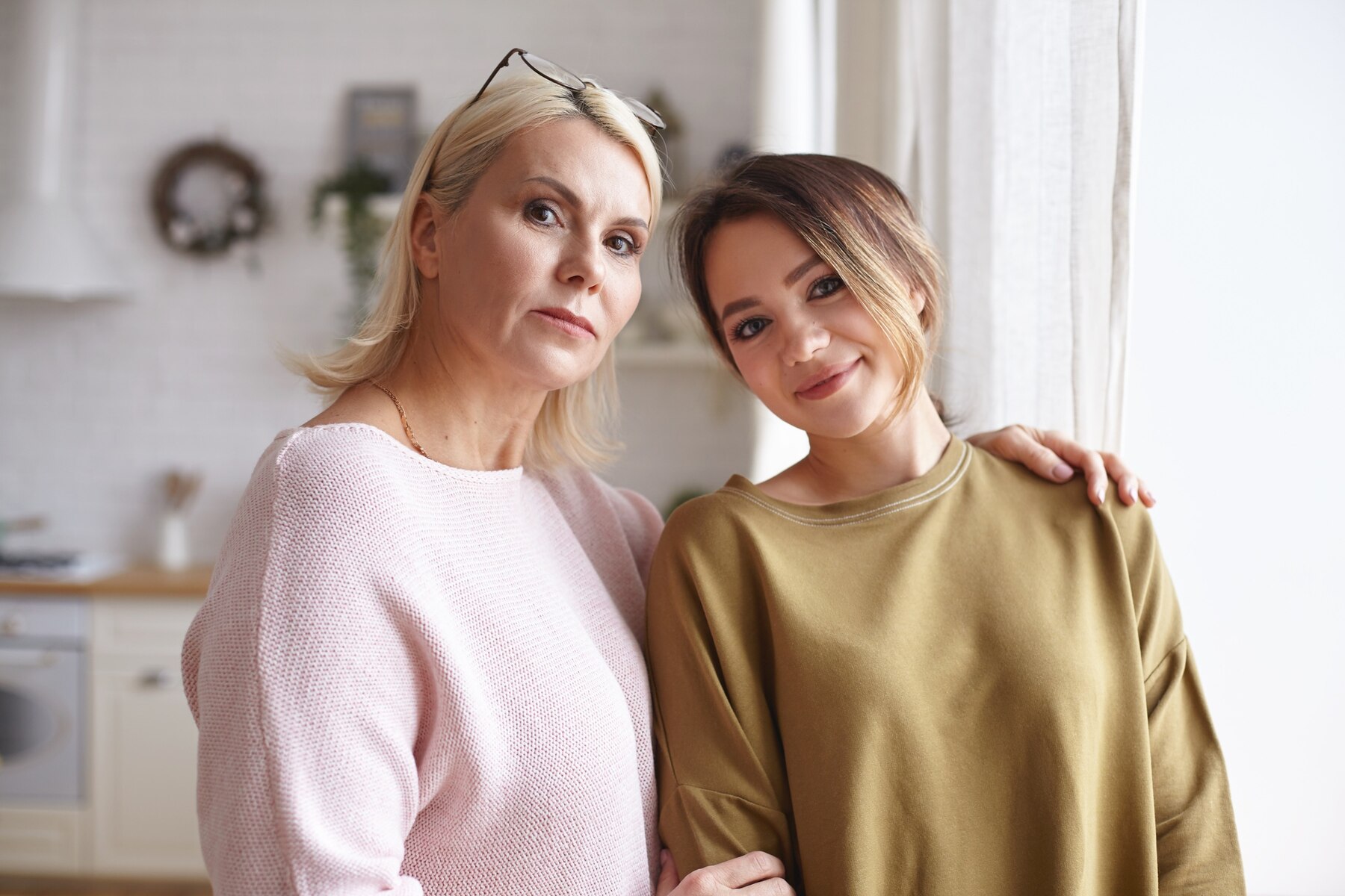 A woman and her mother | Source: Freepik