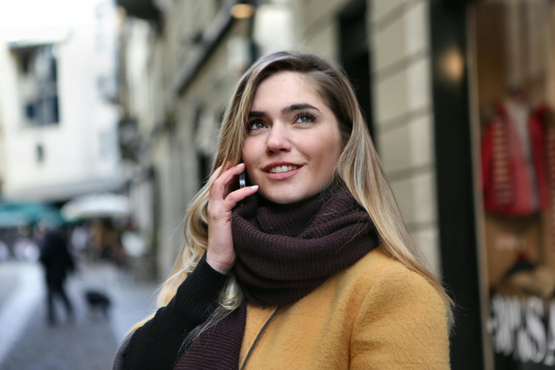 A happy woman on a call | Source: Pexels
