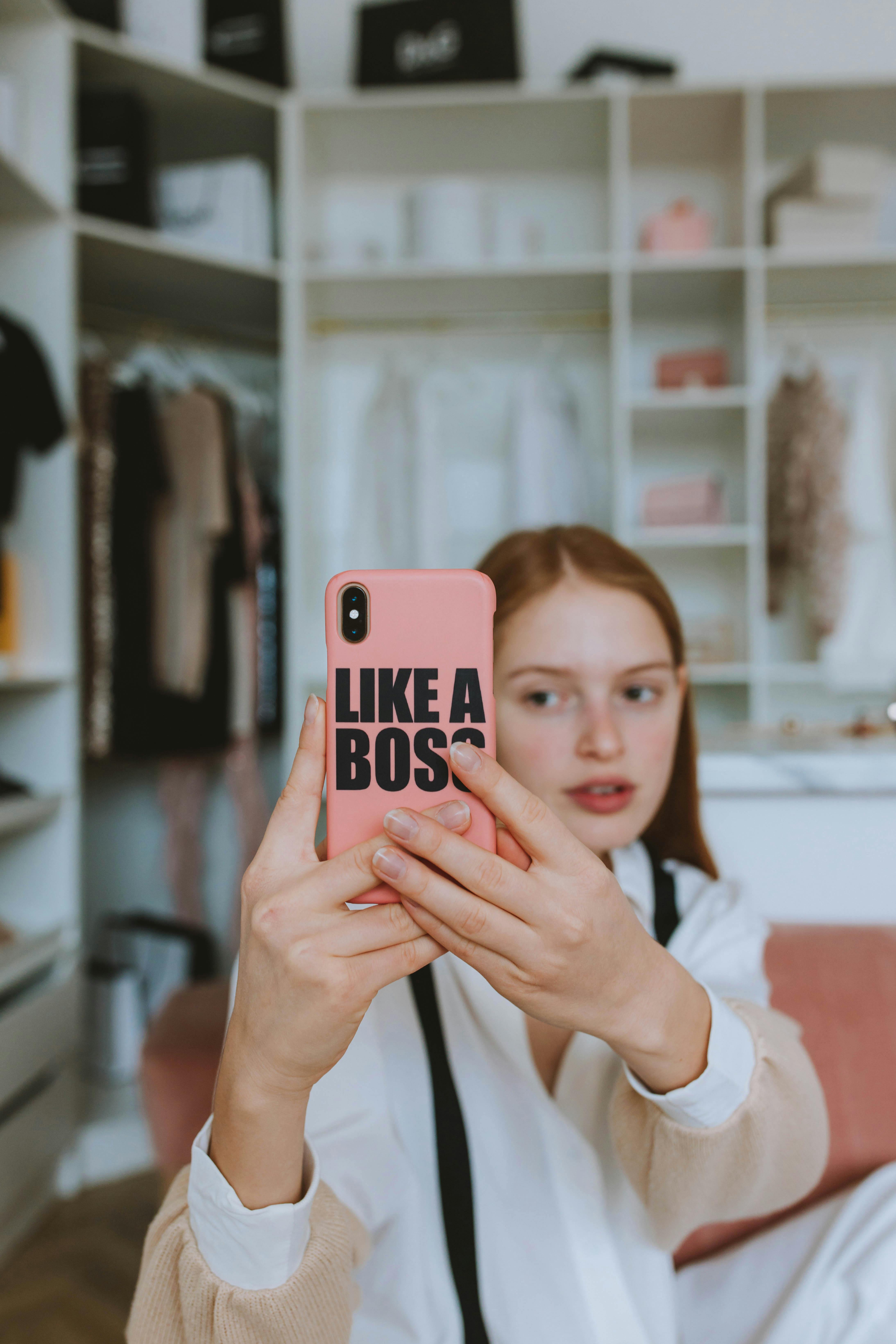 A teenage girl and her closet | Source: Pexels
