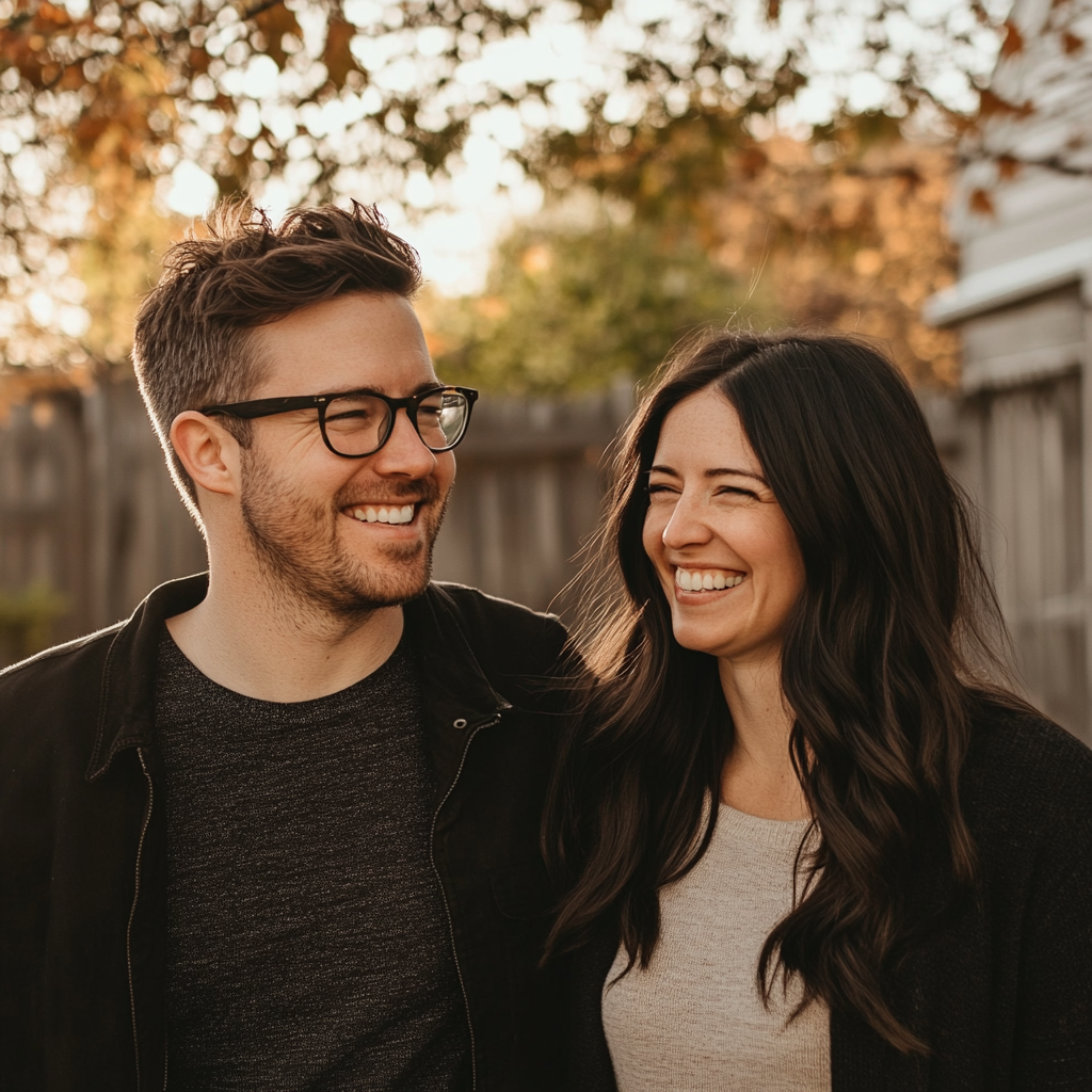 A smiling couple | Source: Midjourney