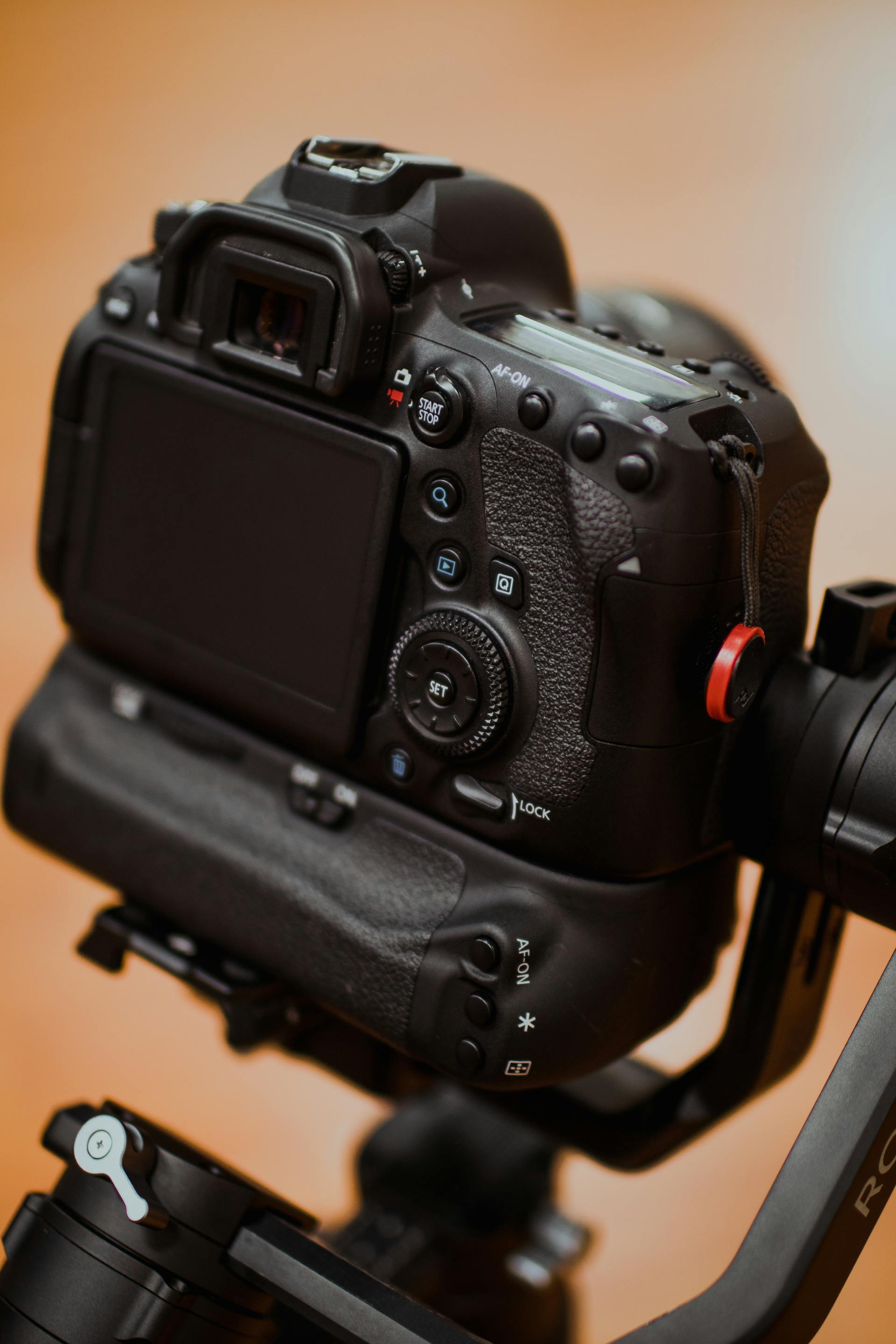 A camera | Source: Pexels