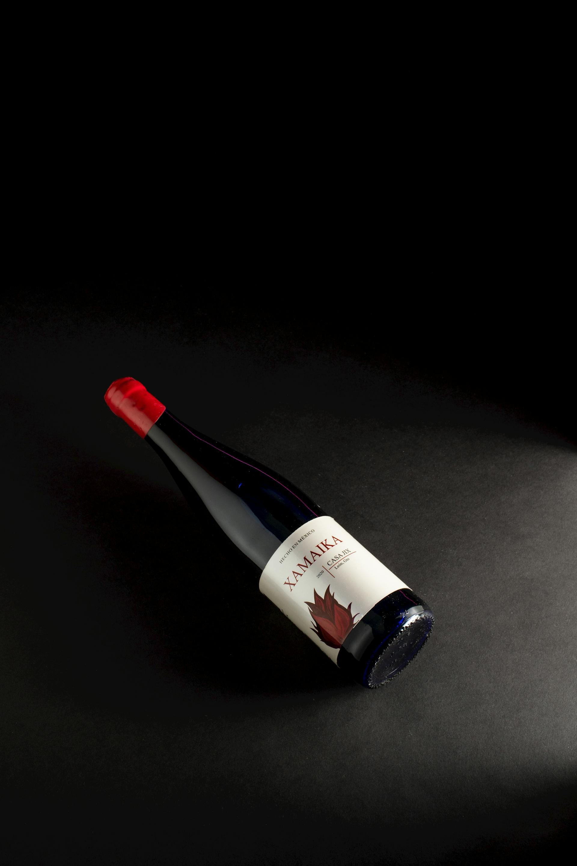 A bottle of red wine | Source: Pexels