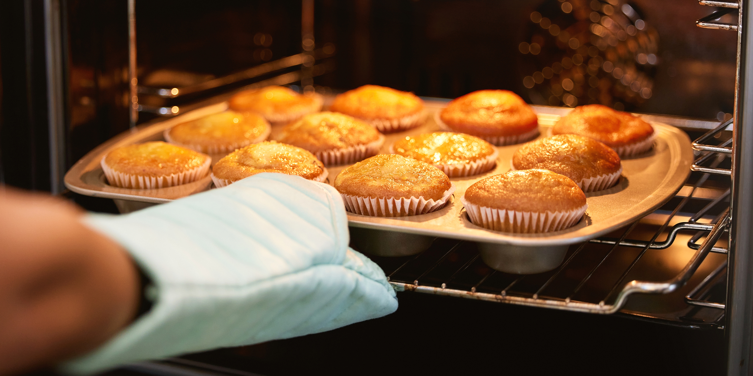 A person baking cupcakes | Source: Shutterstock