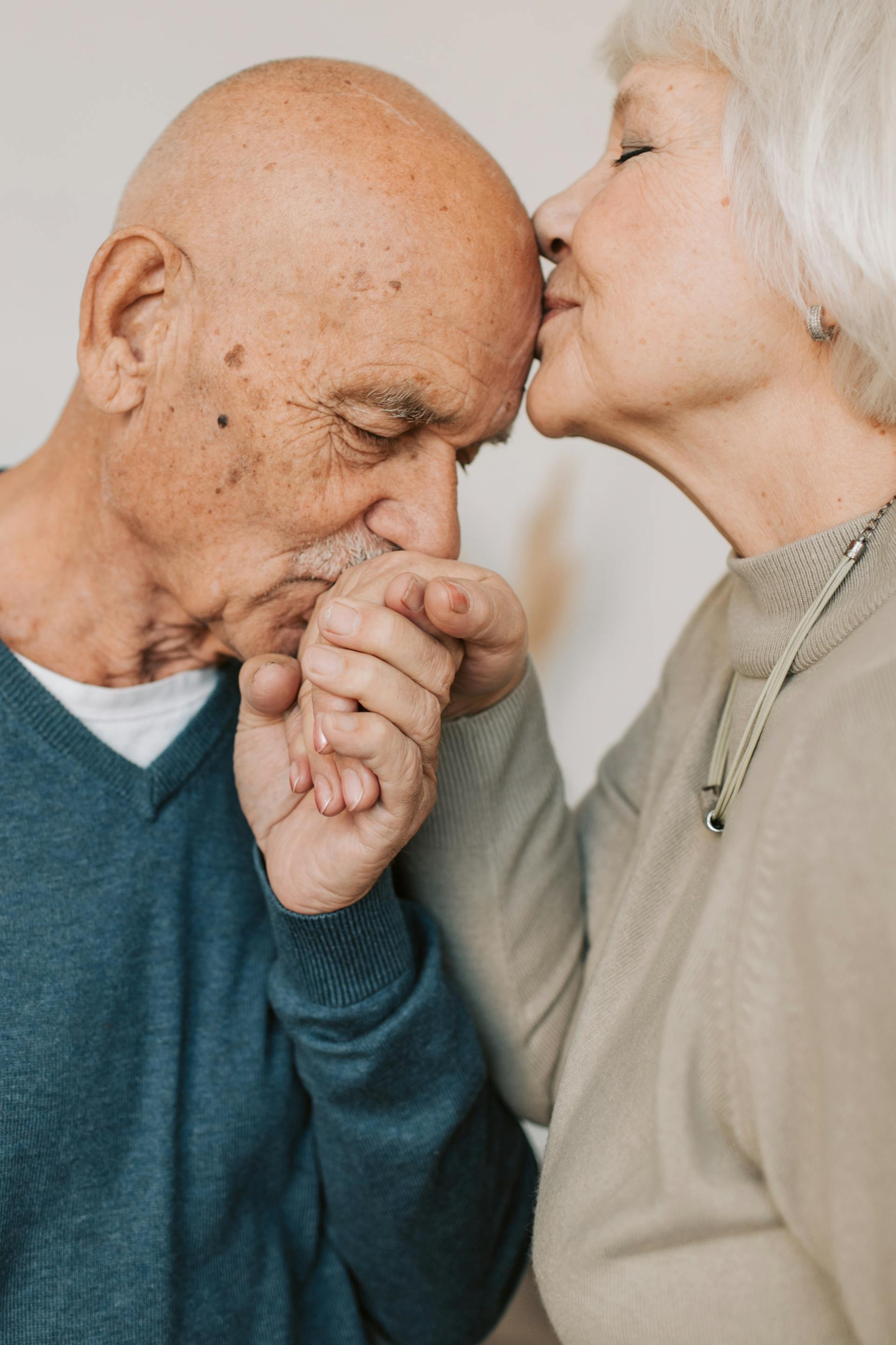 An elderly couple | Source: Pexels