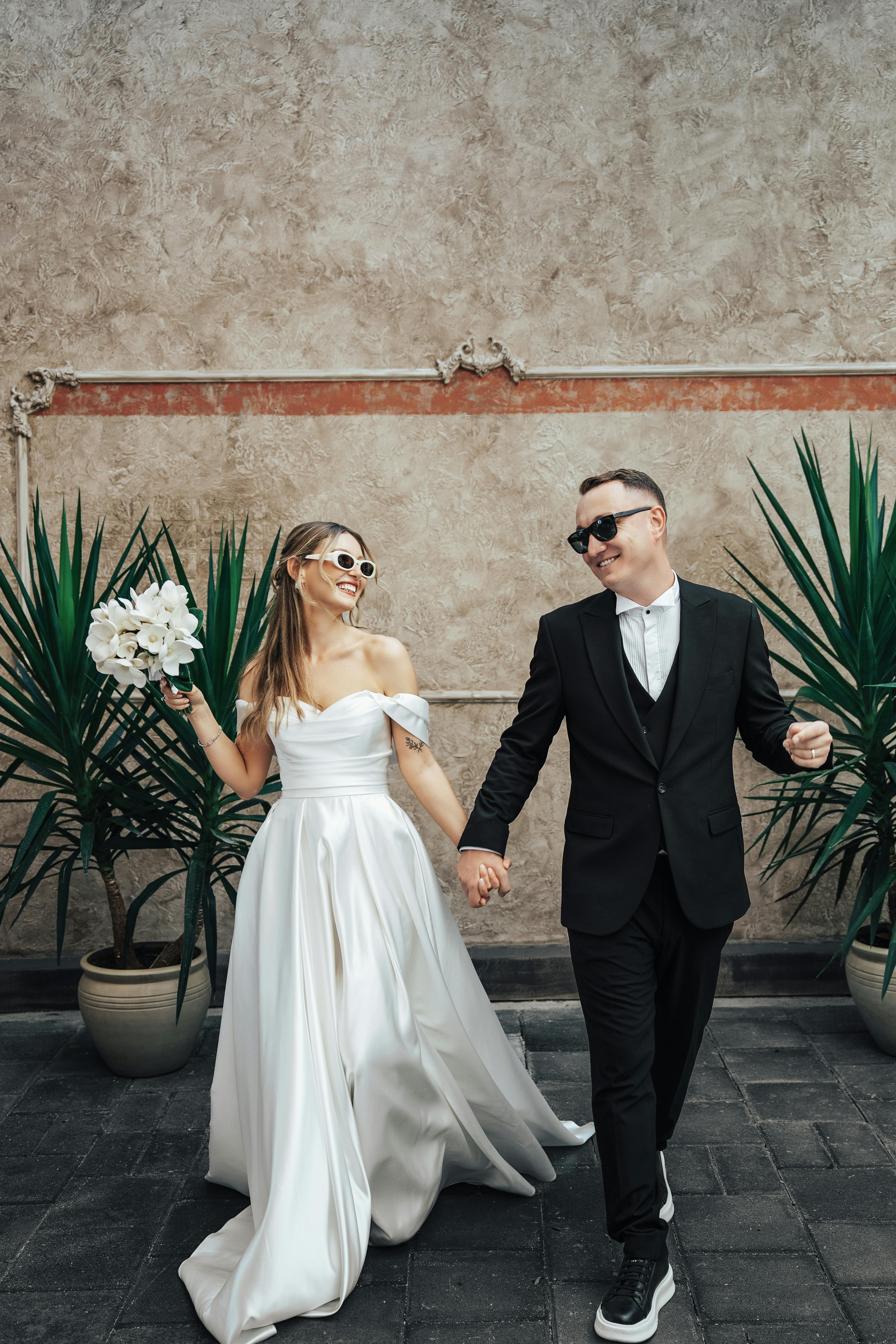 A couple on their wedding day | Source: Pexels
