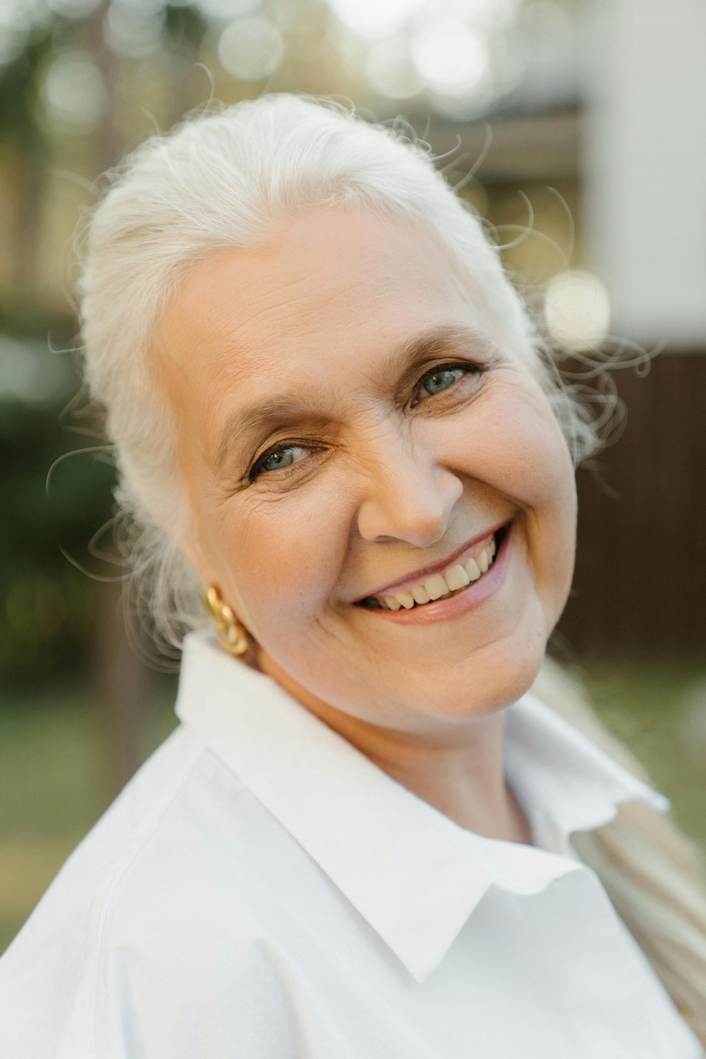 A woman smiling | Source: Pexels