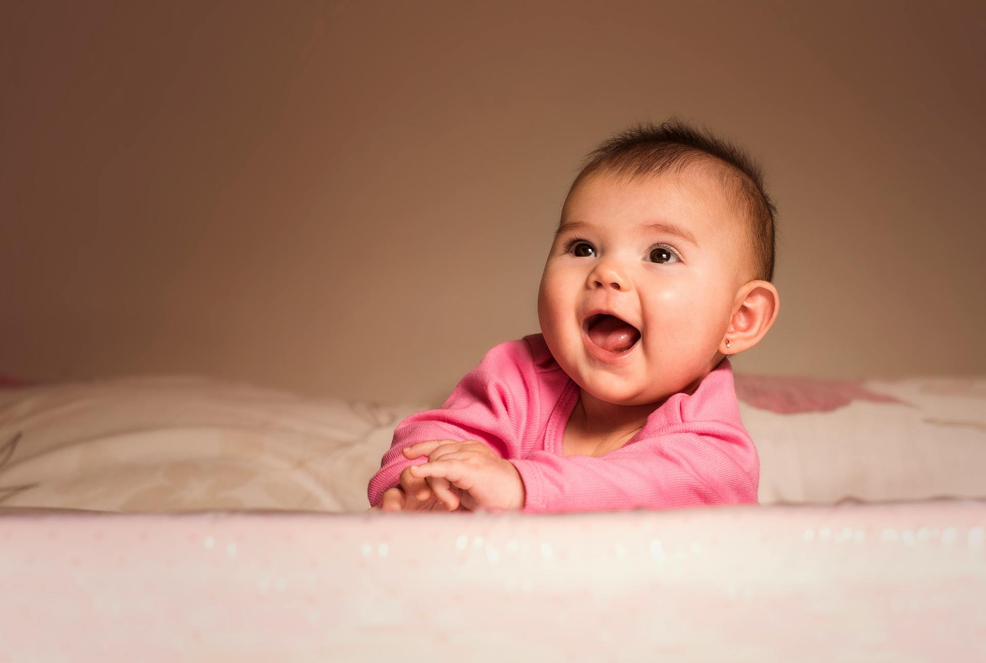 A cute-looking baby | Source: Pexels