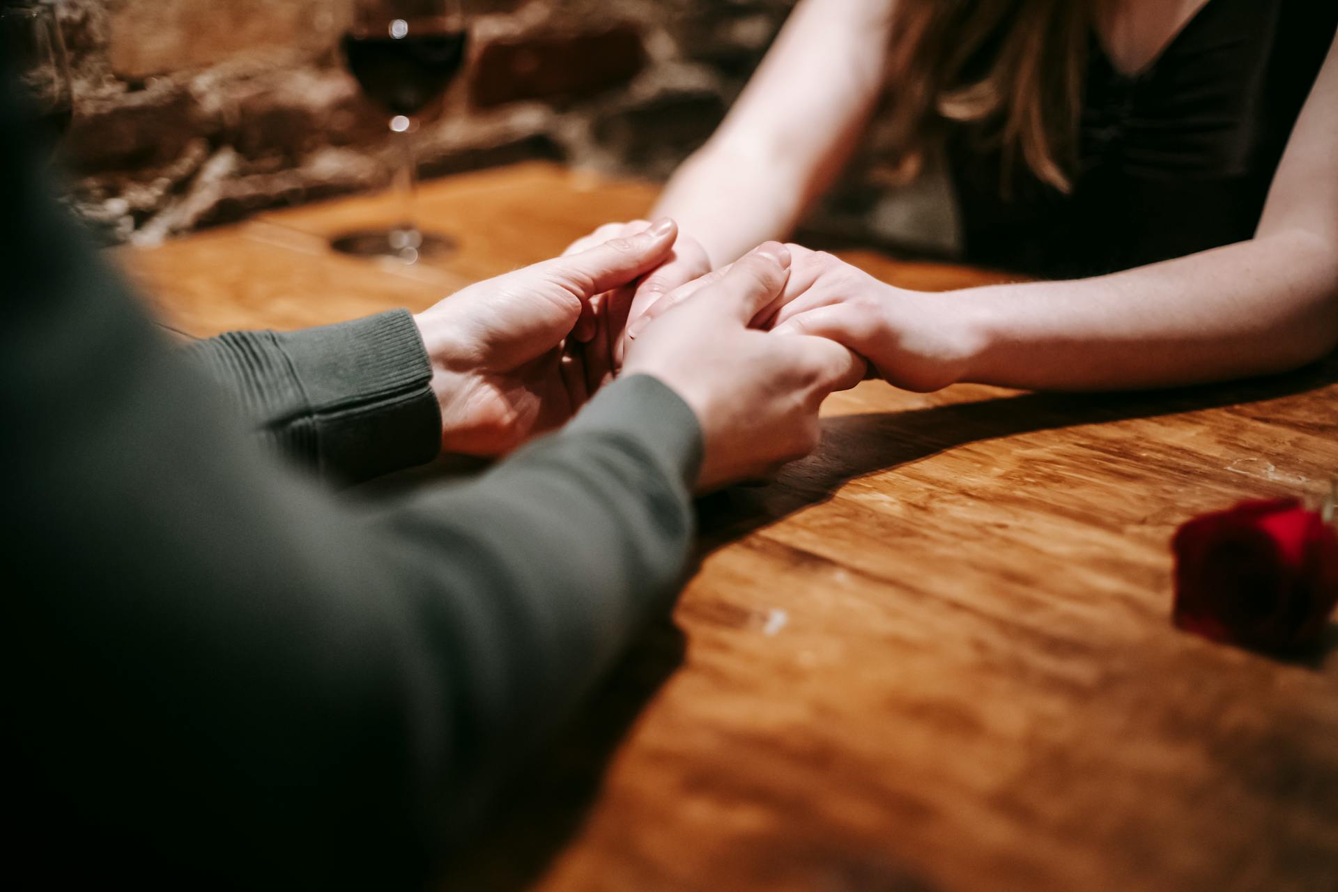 A couple on a date | Source: Pexels