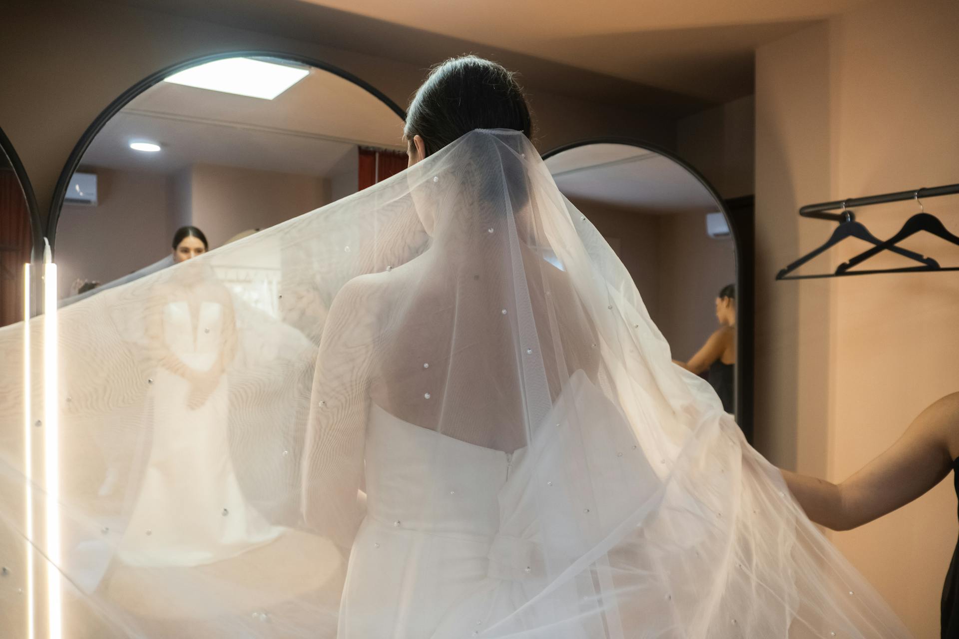A bride in her suite | Source: Pexels