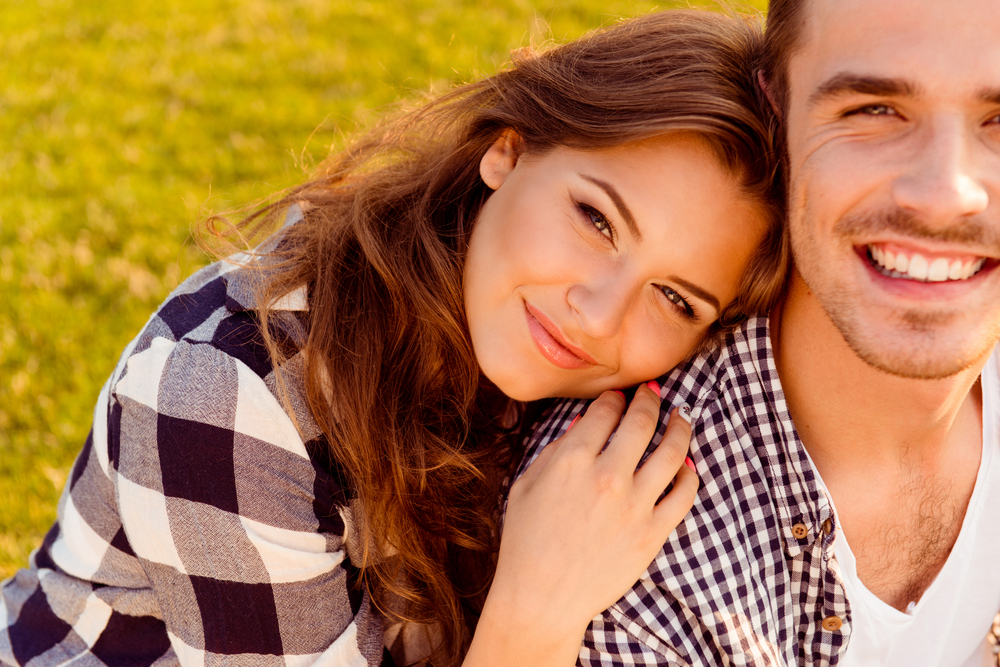 A happy couple | Source: Shutterstock