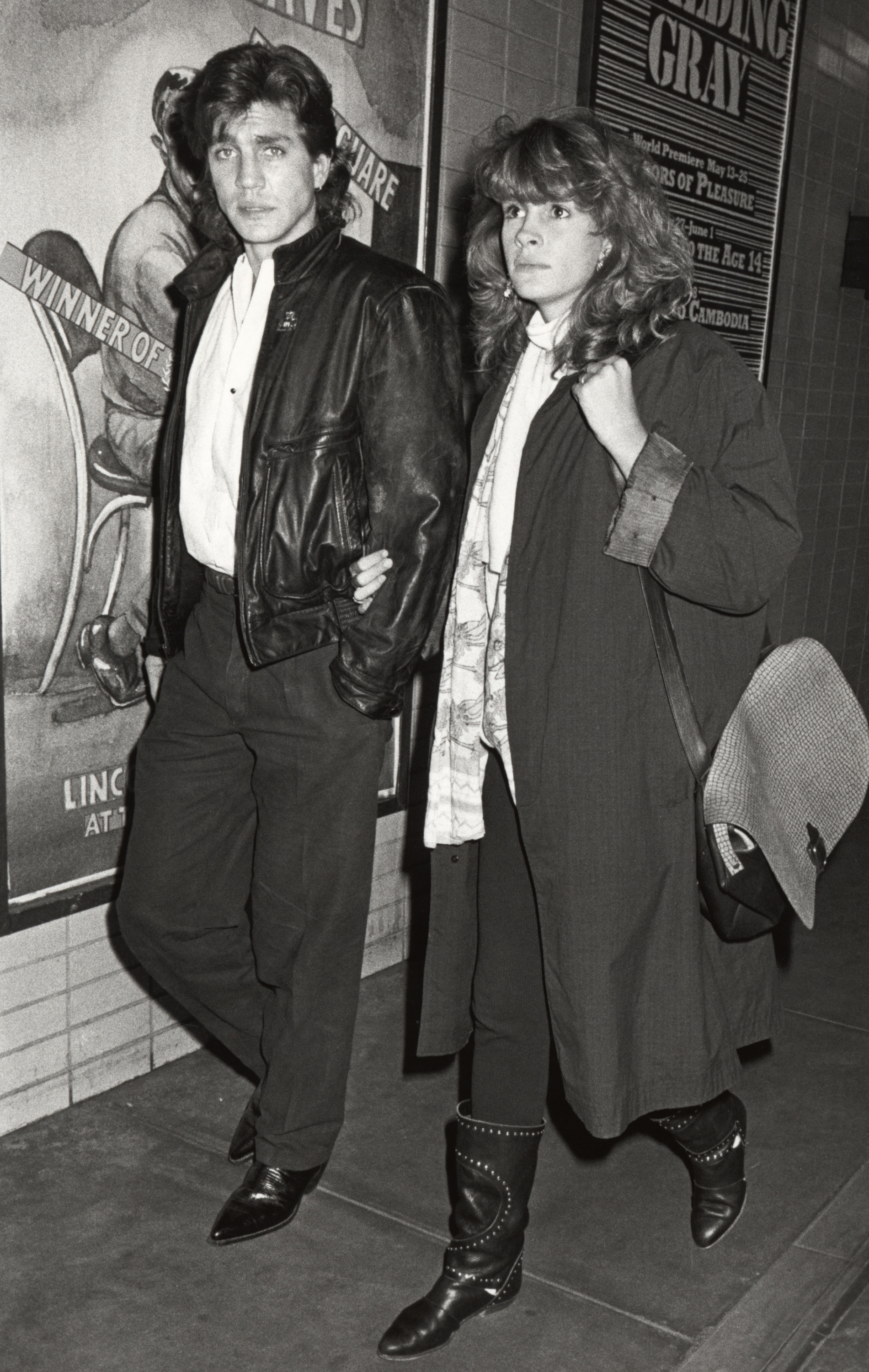 The actor and his famous sister heading to the premiere of "Steaming" in 1986. | Source: Getty Images