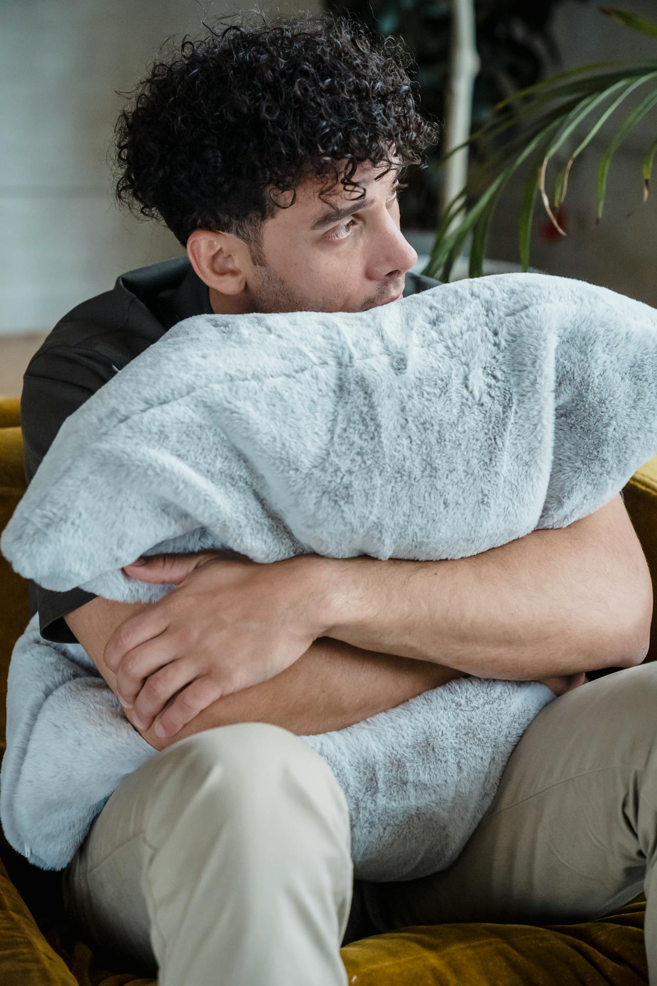 A man lost in thought | Source: Pexels
