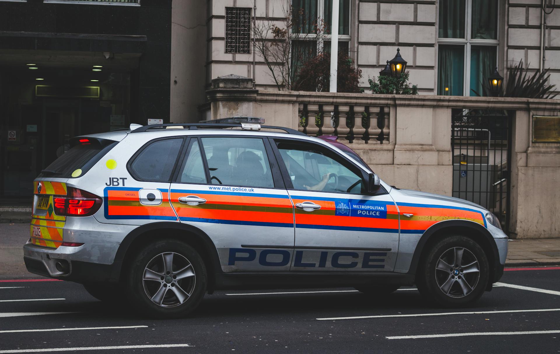 A police car on the road | Source: Pexels
