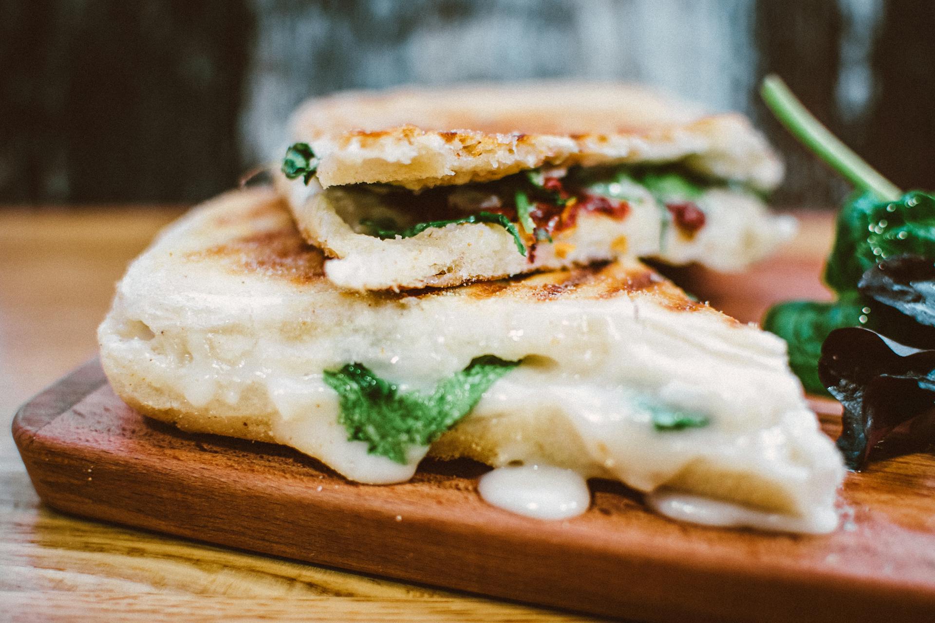 A grilled cheese sandwich | Source: Pexels