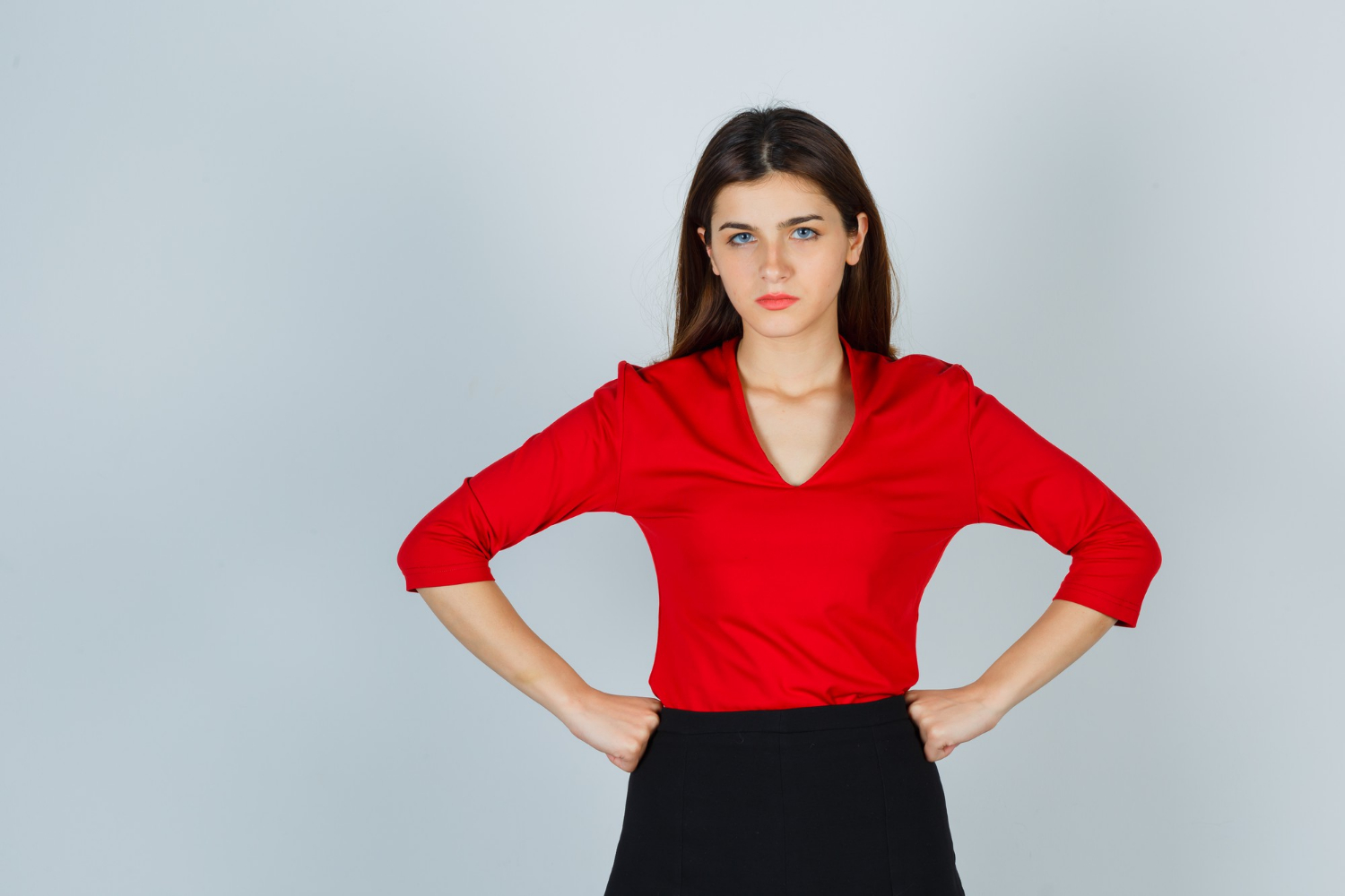An angry and unsettled woman | Source: Freepik