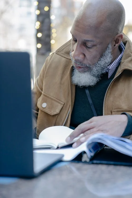 A man at work | Source: Pexels