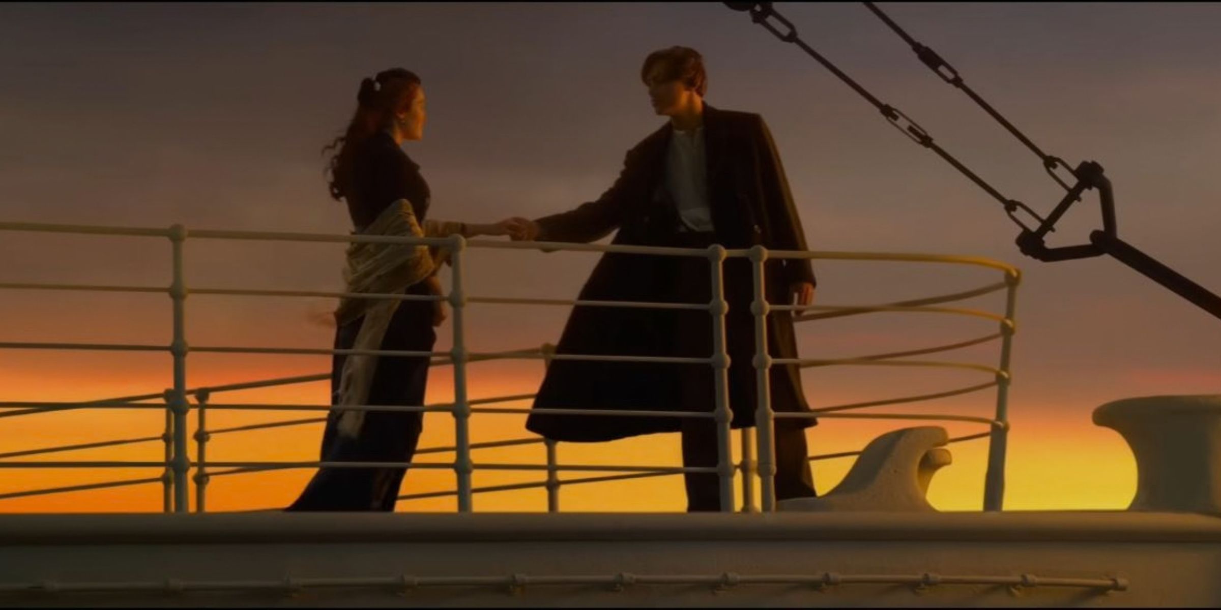 Lead actors in a romantic movie scene | Source: YouTube/20th Century Studios