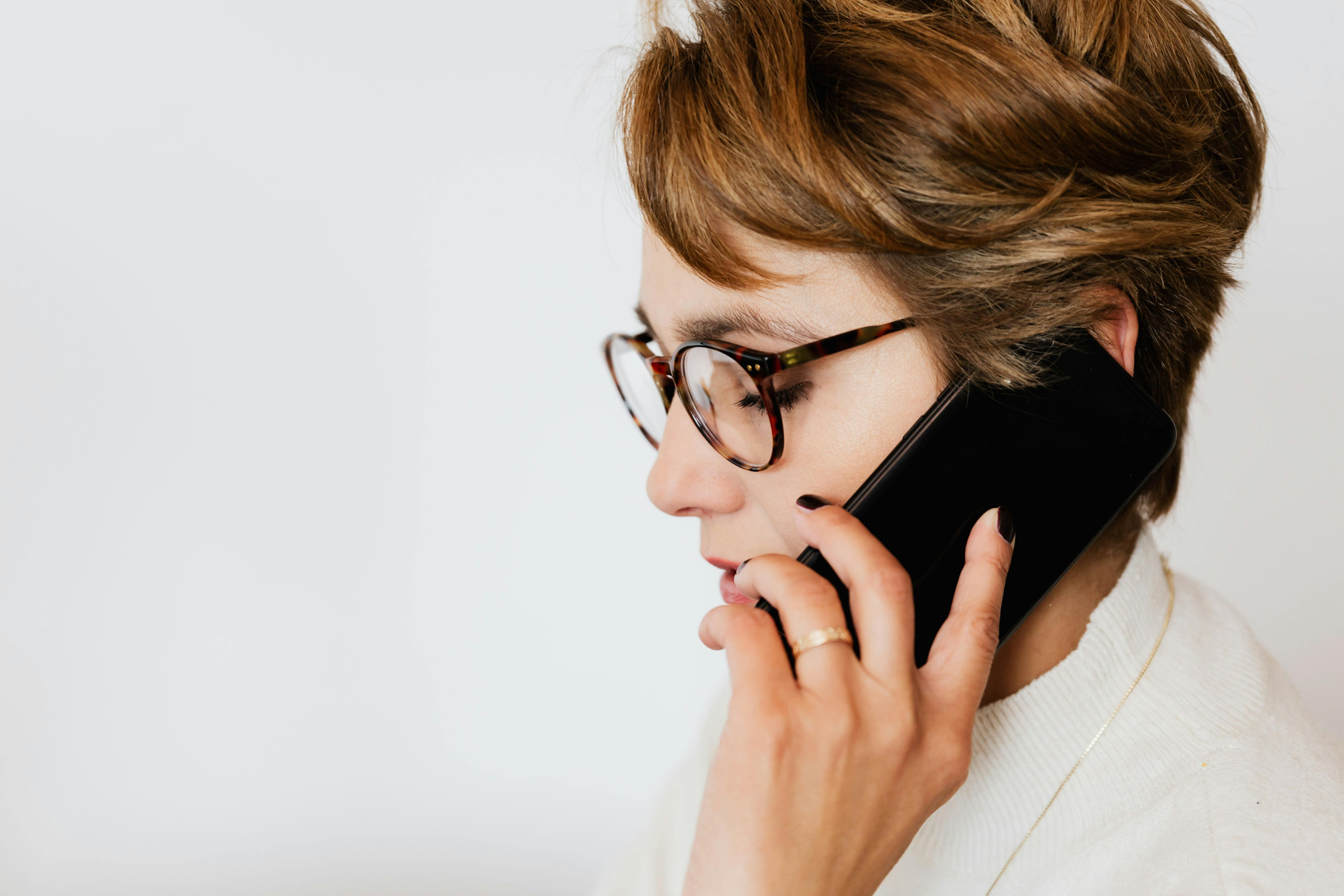 A woman on a call | Source: Pexels