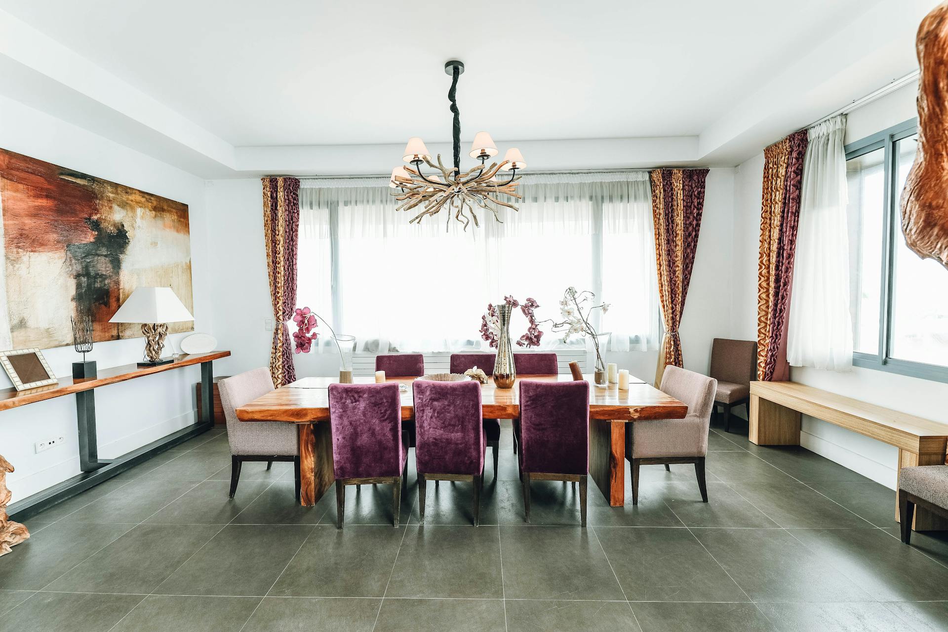 A dining room | Source: Pexels