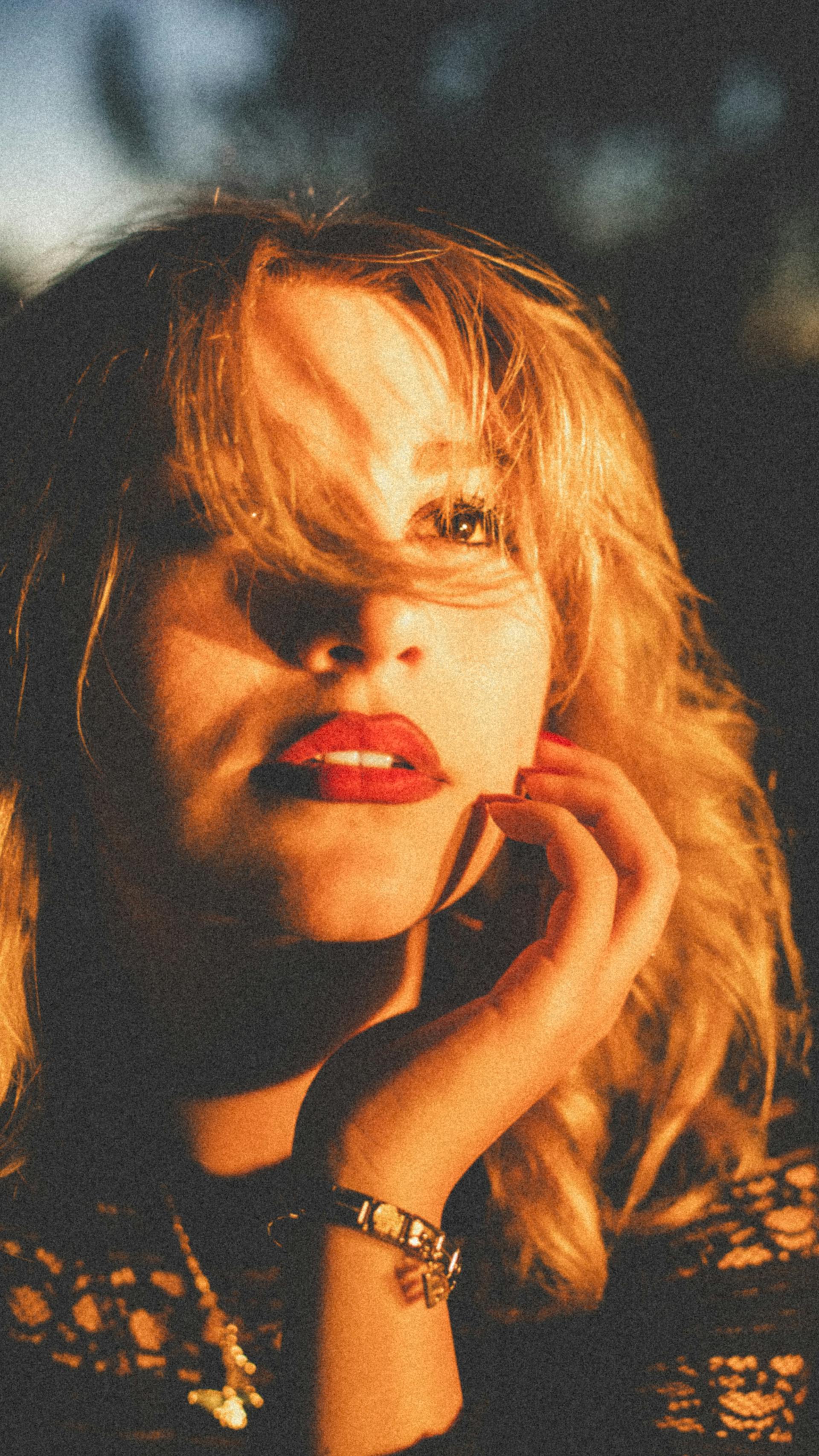 Uma mulher assustada | Fonte: Pexels