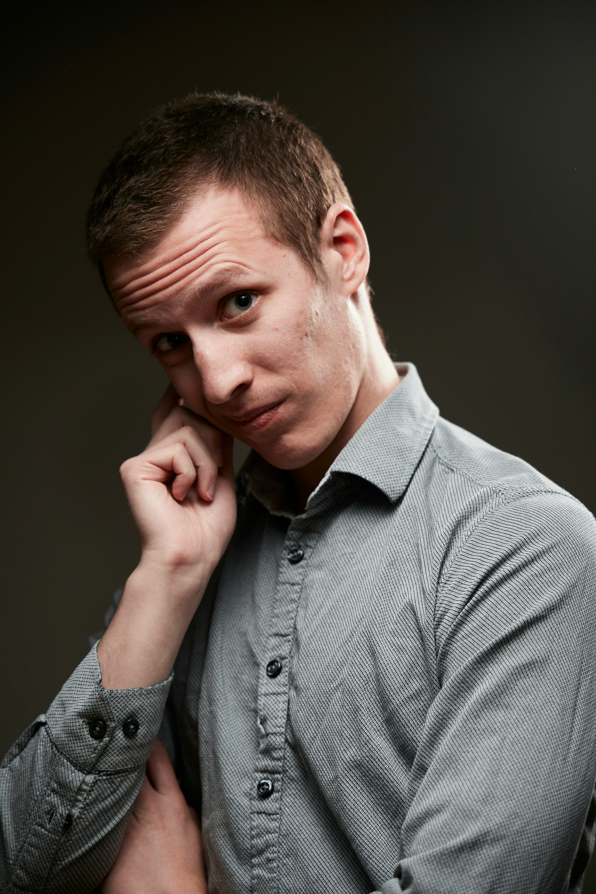 A nervous-looking man | Source: Unsplash