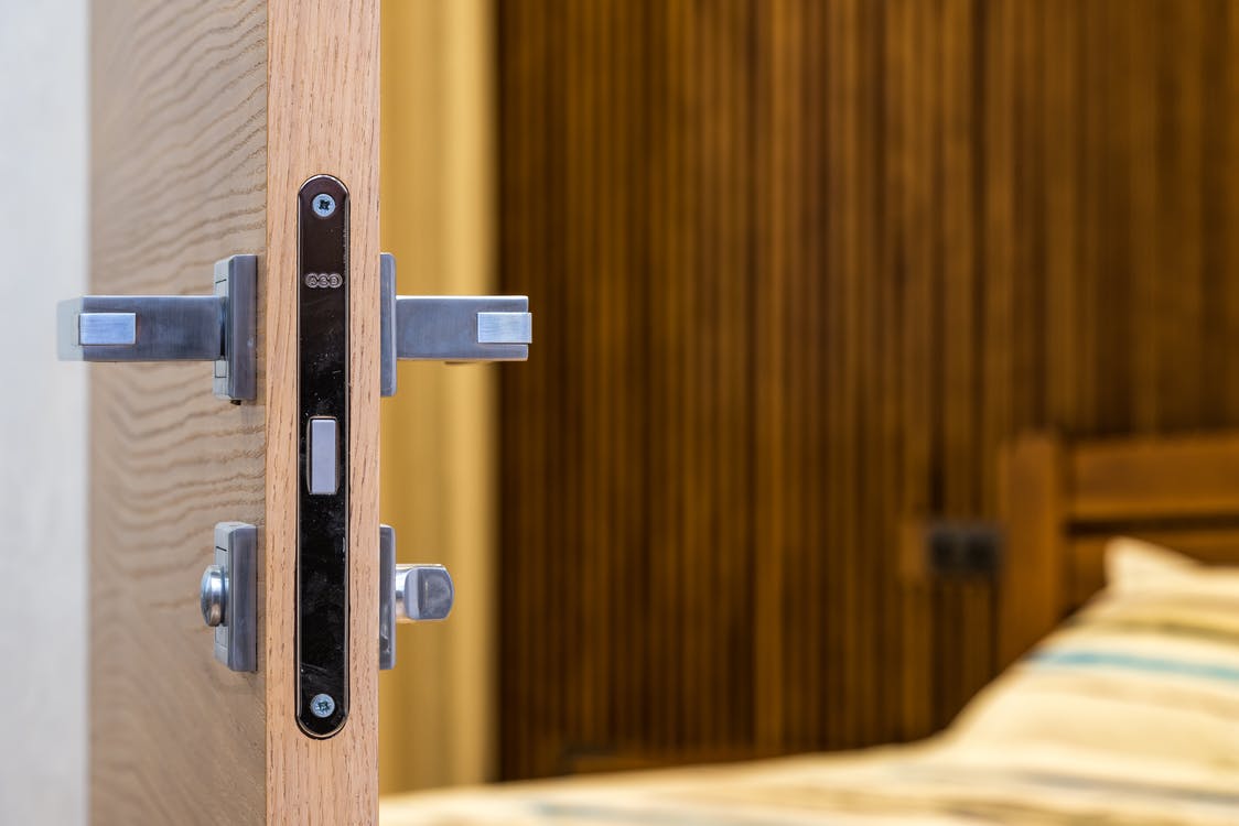 She eavesdropped on them from outside the room. | Source: Pexels