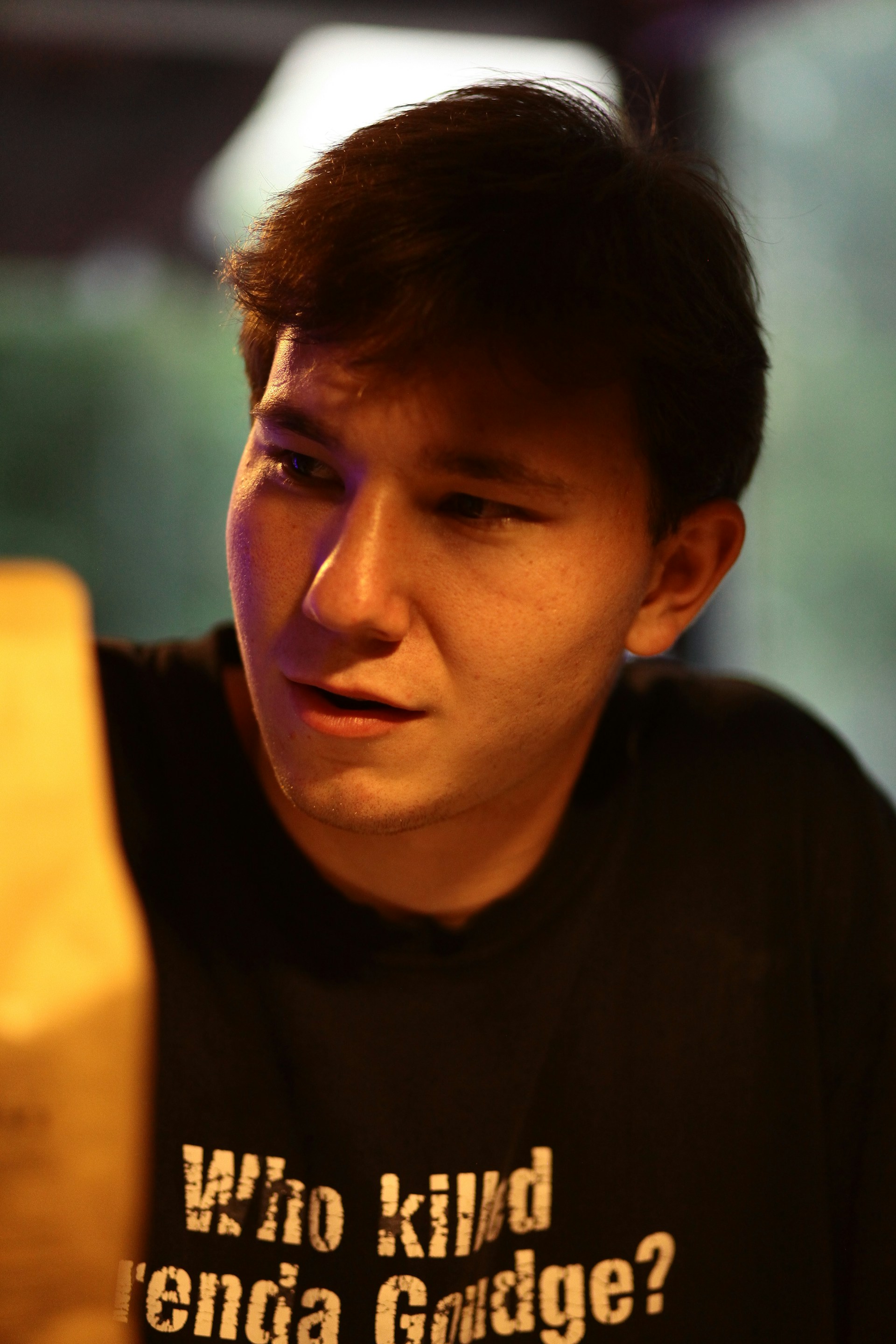 A man staring at someone in disbelief | Source: Unsplash